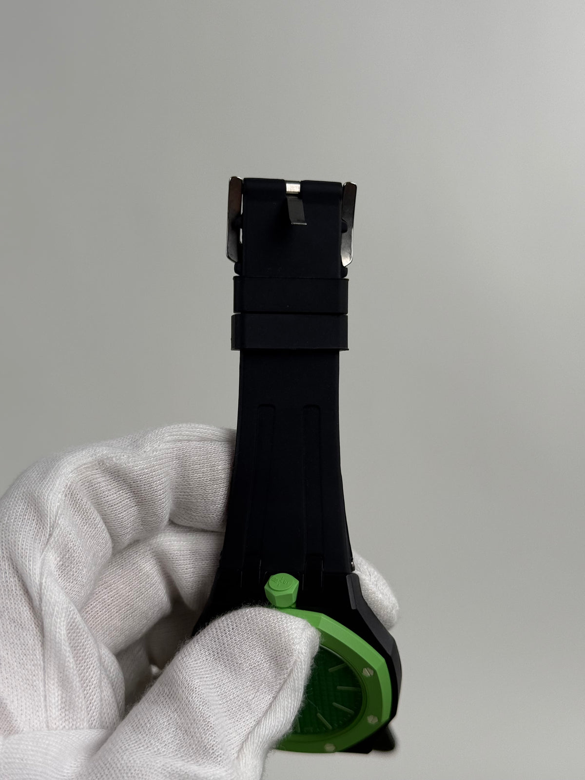 Audemars Piguet x Swatch della collezione Bioceramic Royal Pop