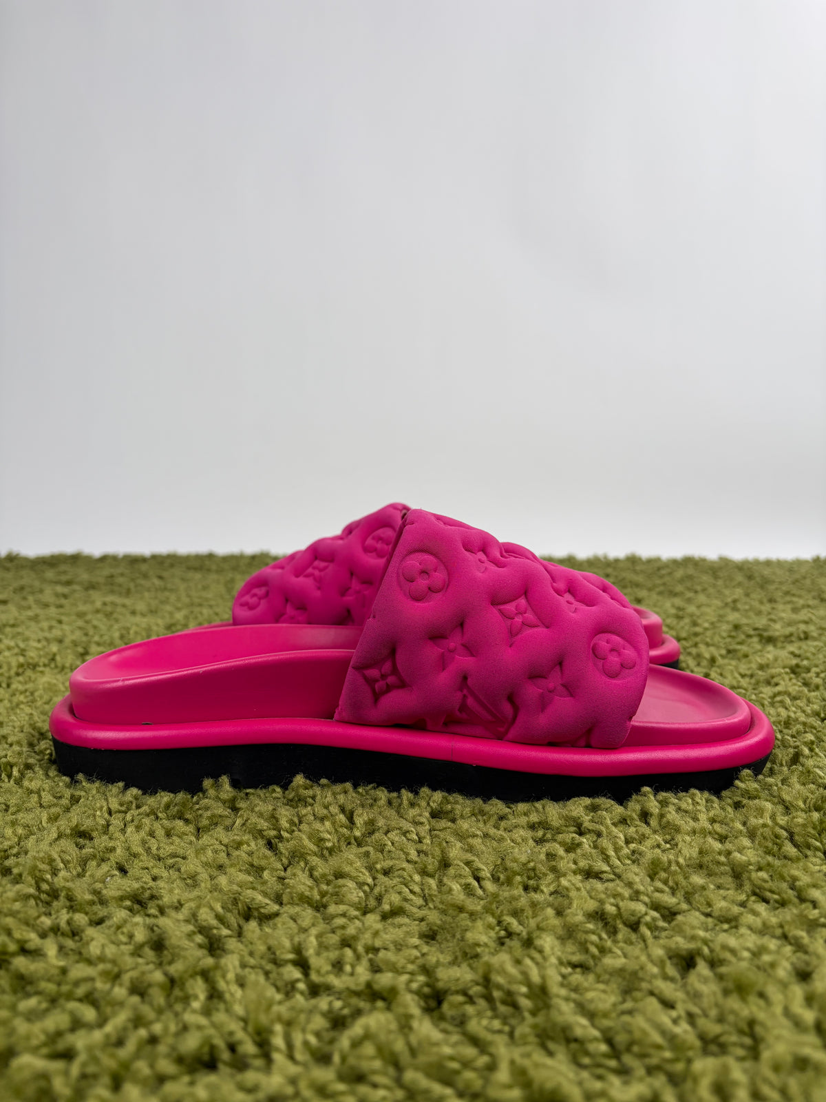 Ciabatta Pool Pillow Louis Vuitton Rosa 42