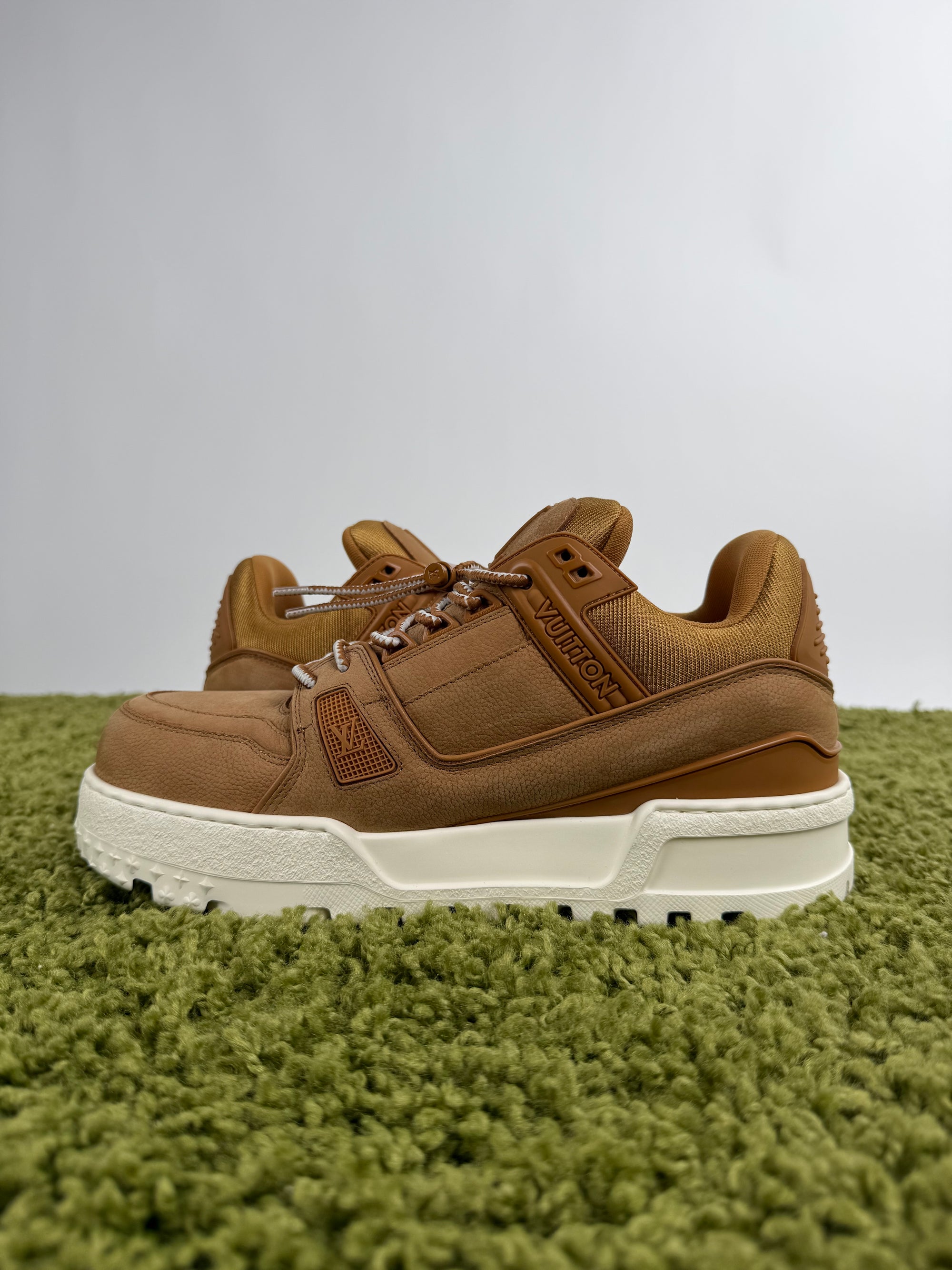 Louis Vuitton Trainer Maxi Beige 7