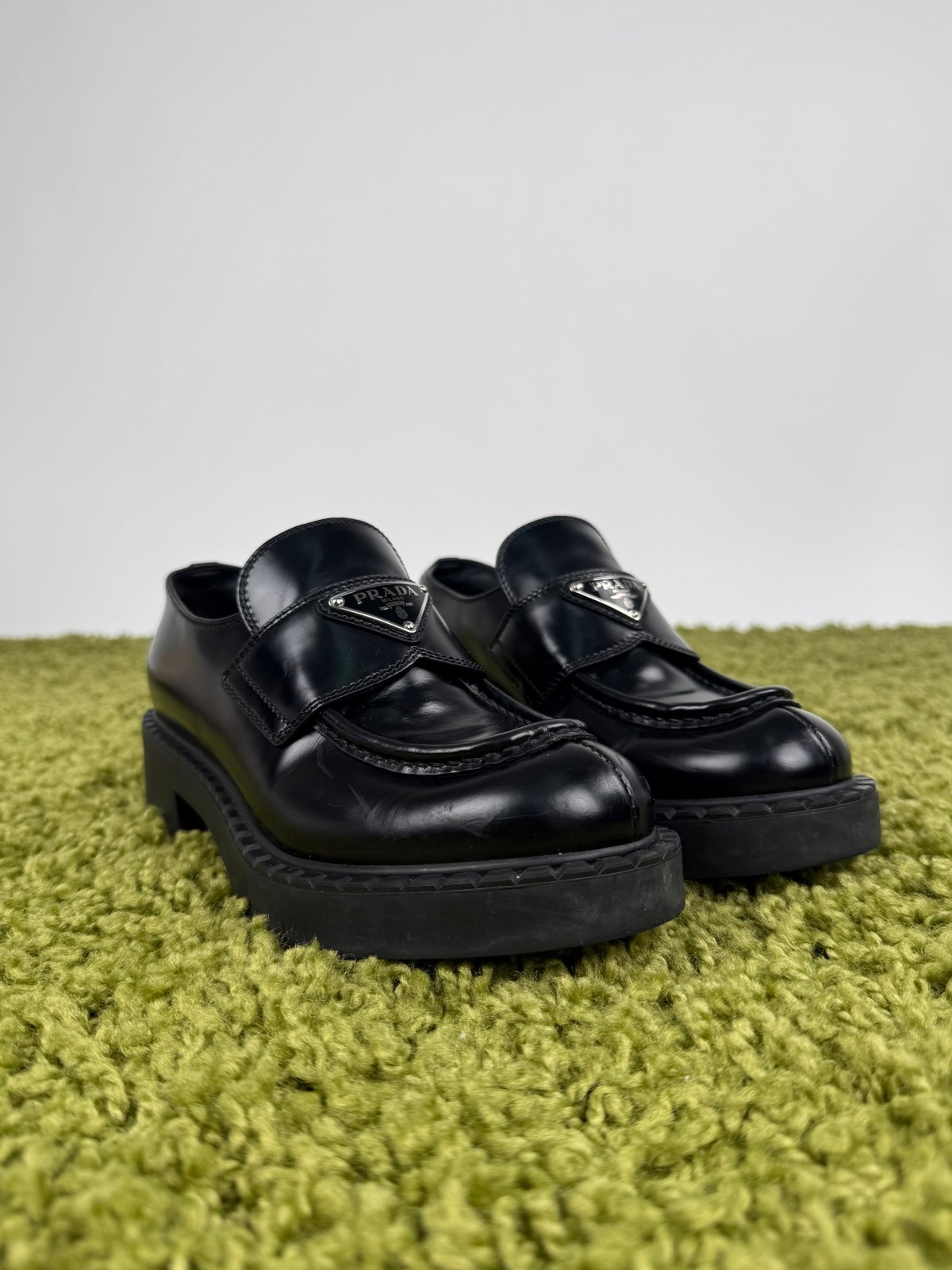 Mocassino Prada Chocolate Nero 35 - Second Hand Di Fiore