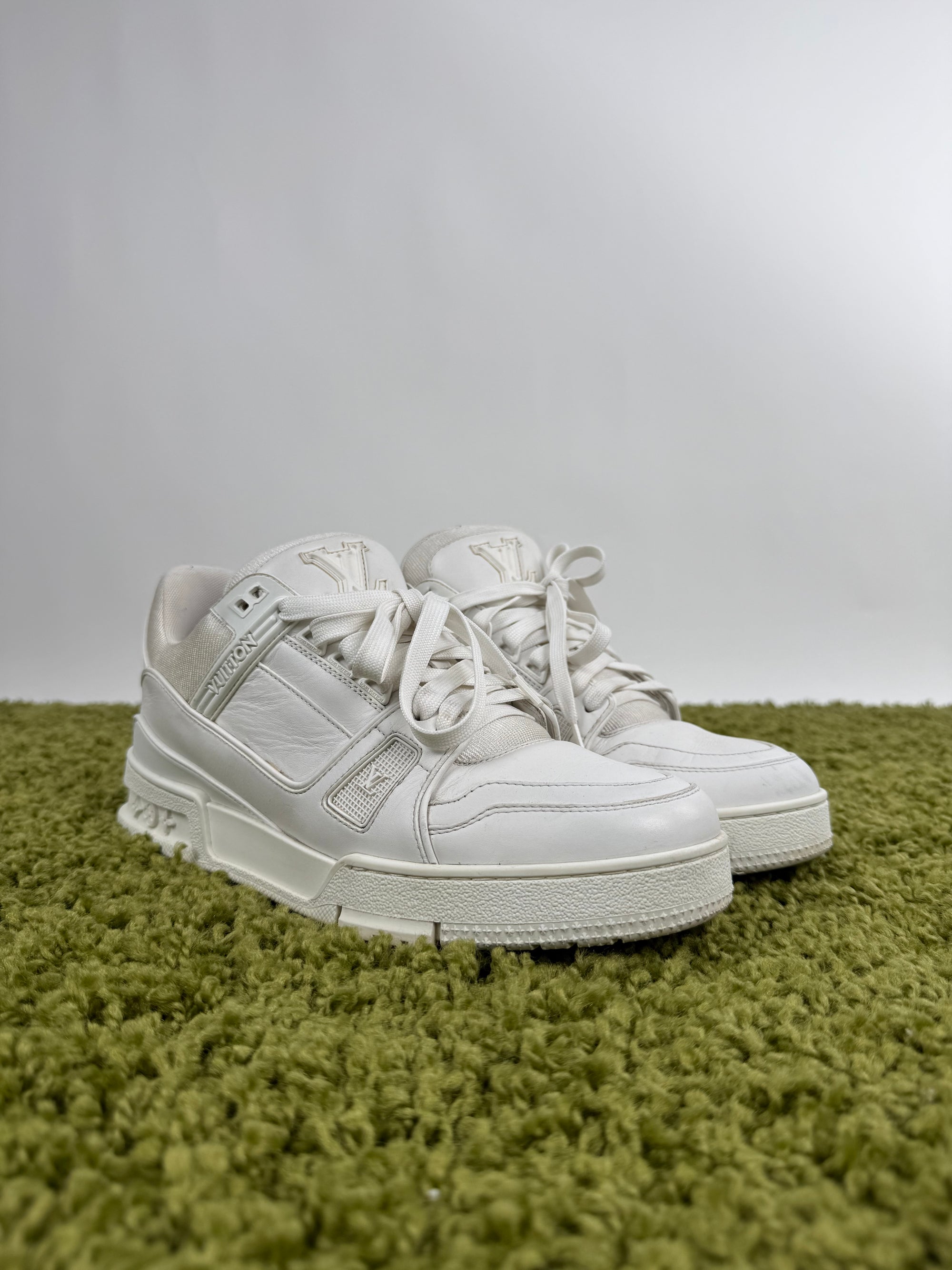 Louis Vuitton Trainer 41 veste 42