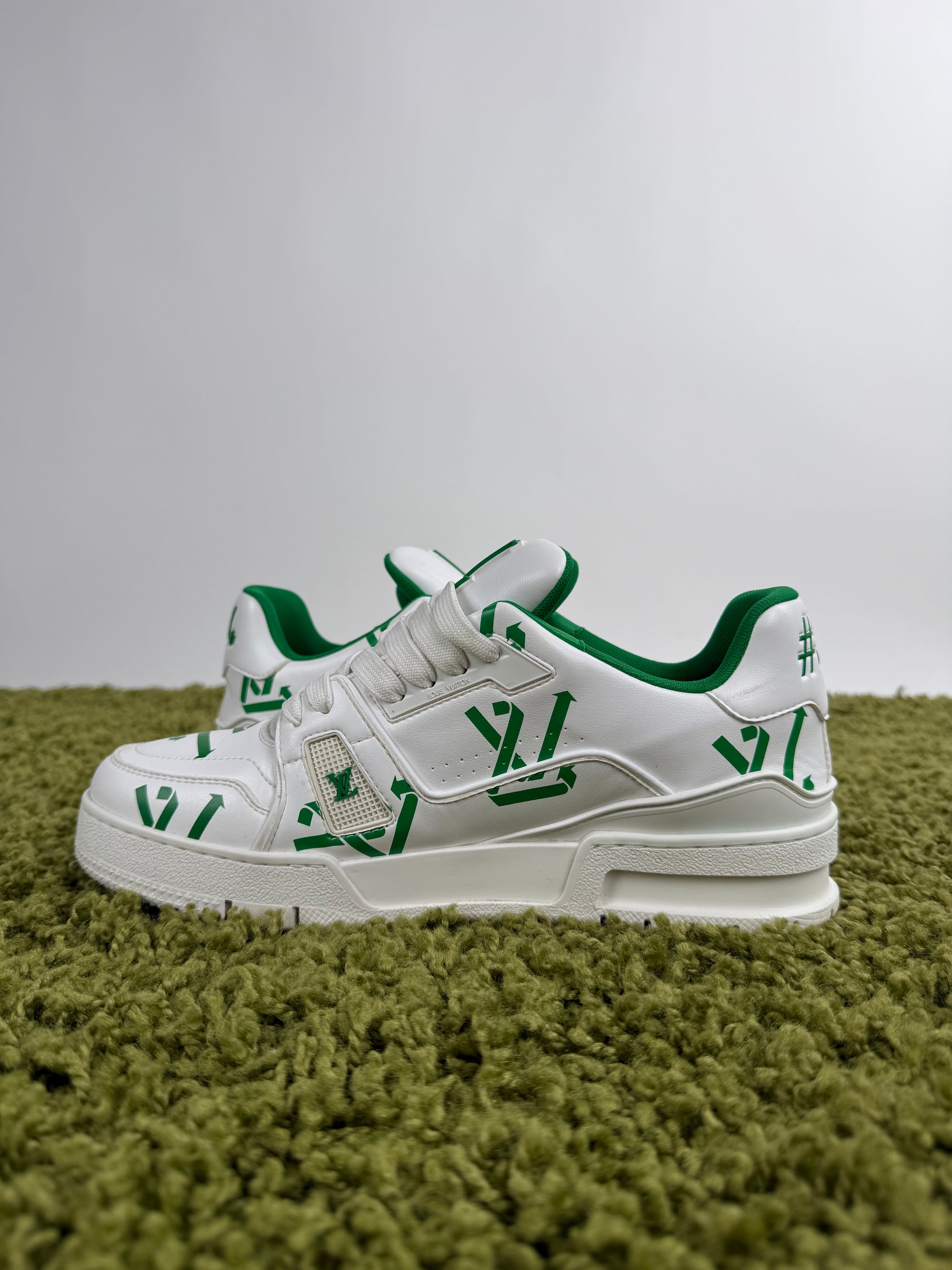 Louis Vuitton Trainer Bianca 6