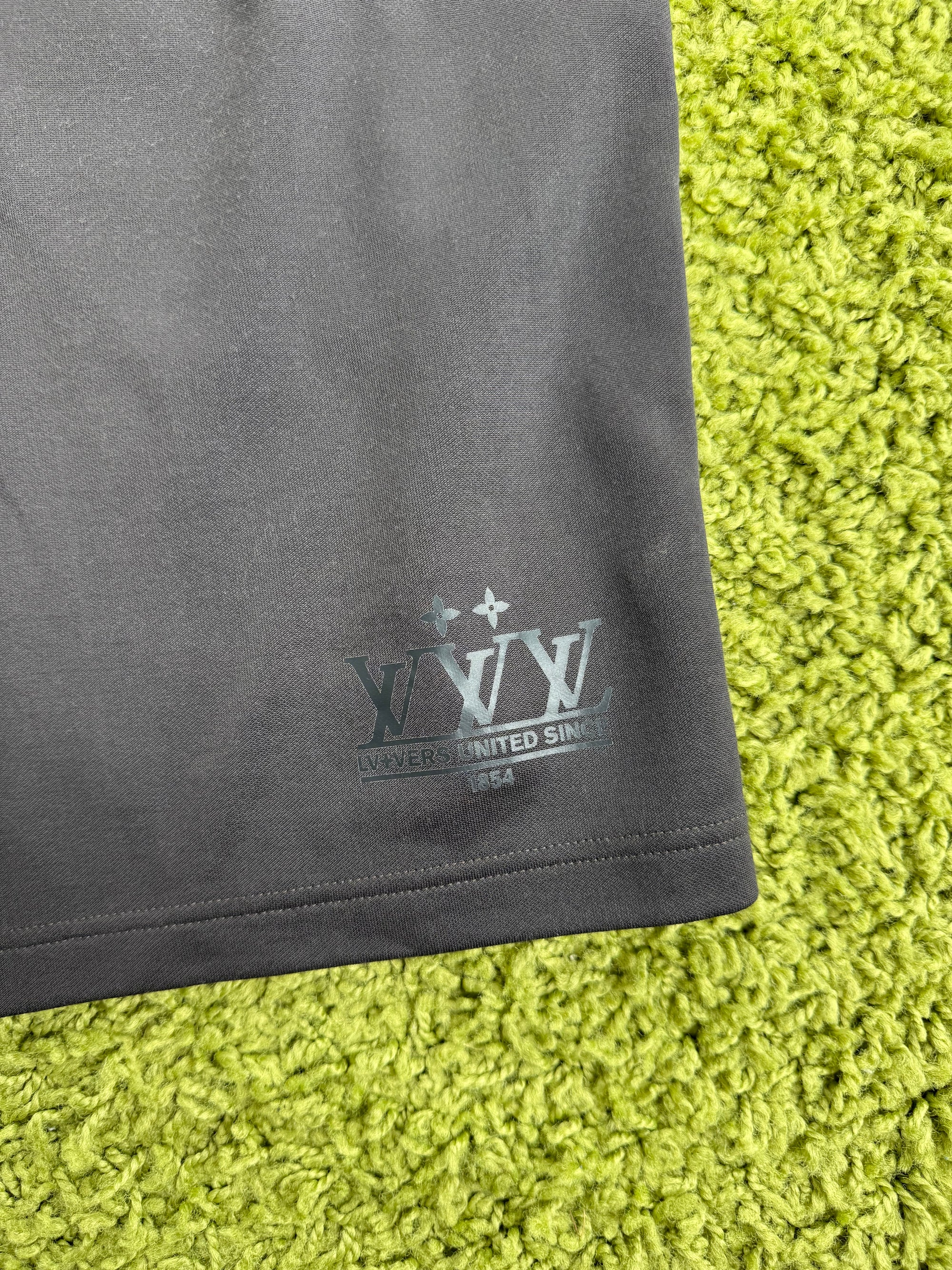 Completo Louis Vuitton Marrone Camicia M Pantaloncino M