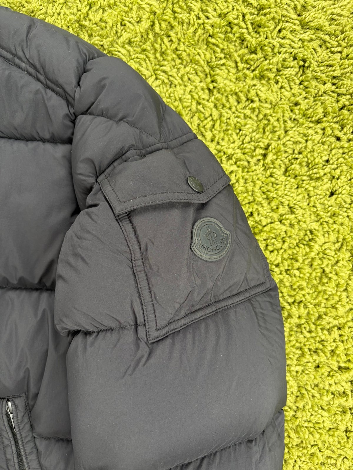 Giubbotto Moncler Nero 2 - Second Hand Di Fiore