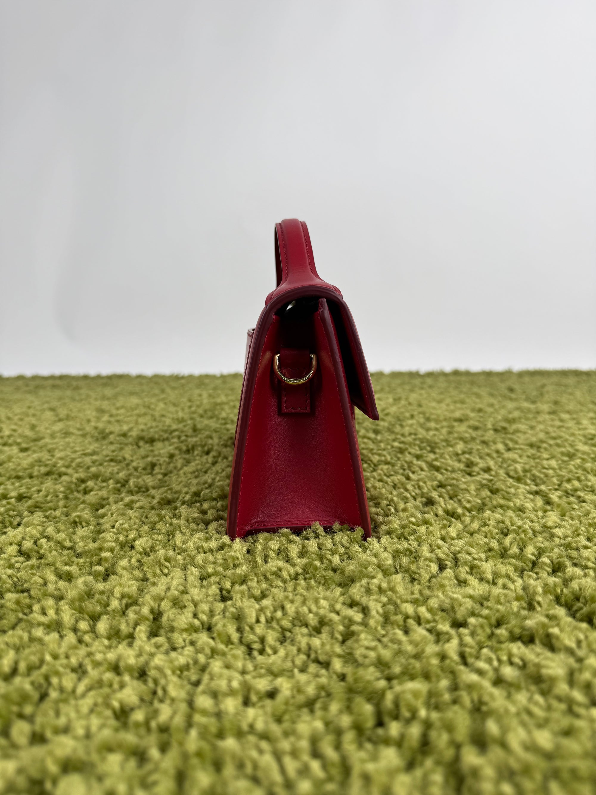 Jacquemus grande bambino Bordeaux