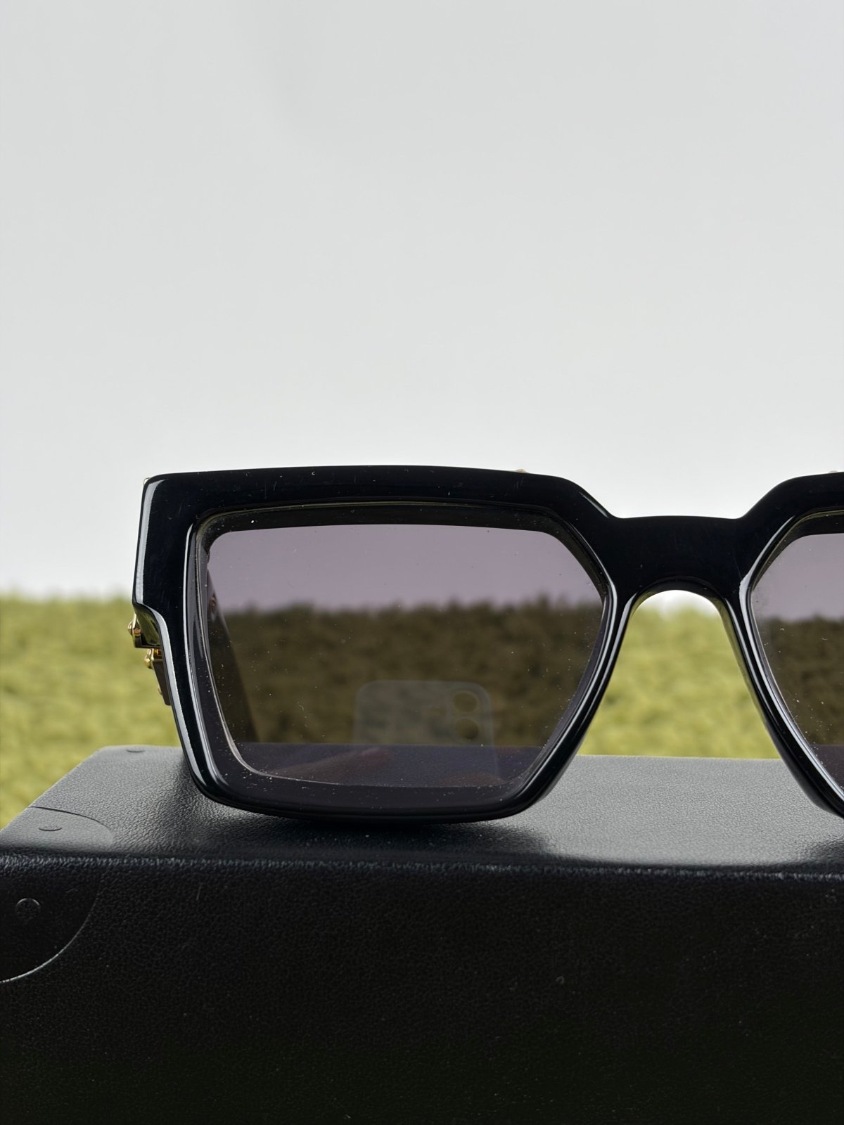 Occhiali da sole Louis Vuitton Millionaires Nero - Second Hand Di Fiore