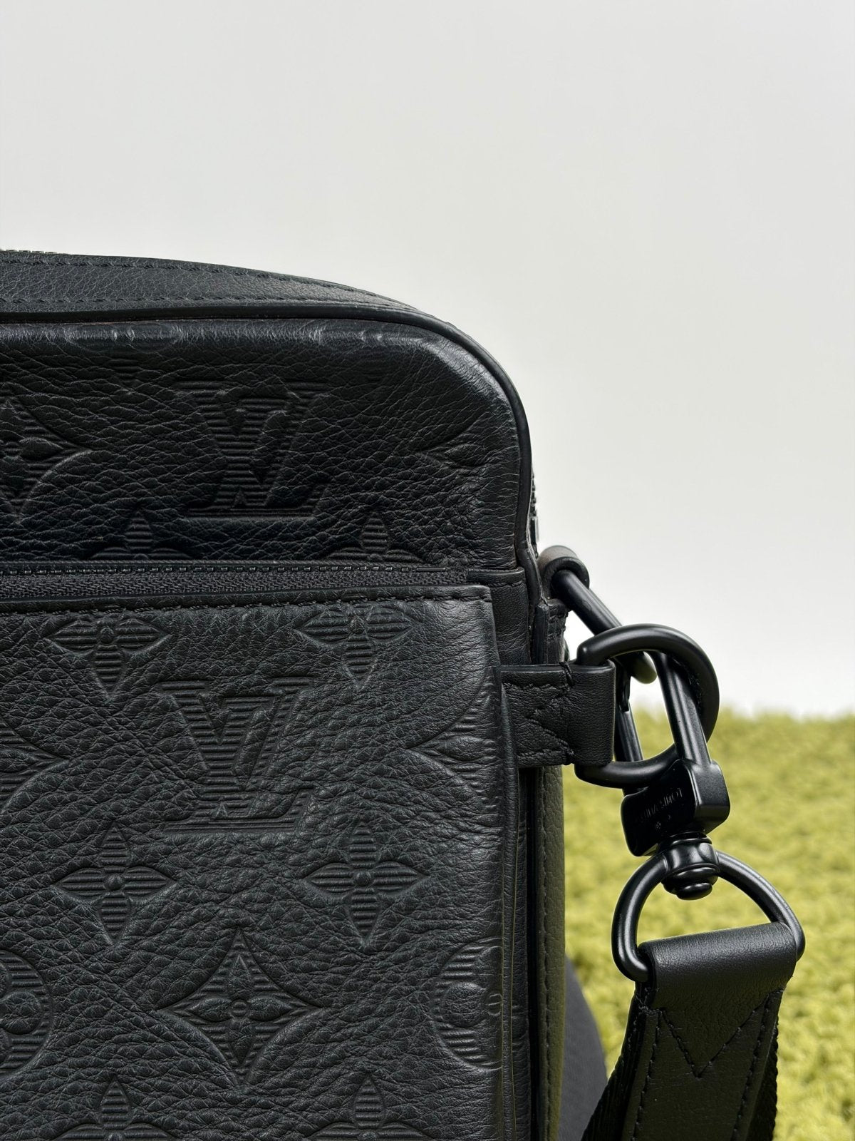 Tracolla Louis Vuitton Messenger Trio Nera - Second Hand Di Fiore