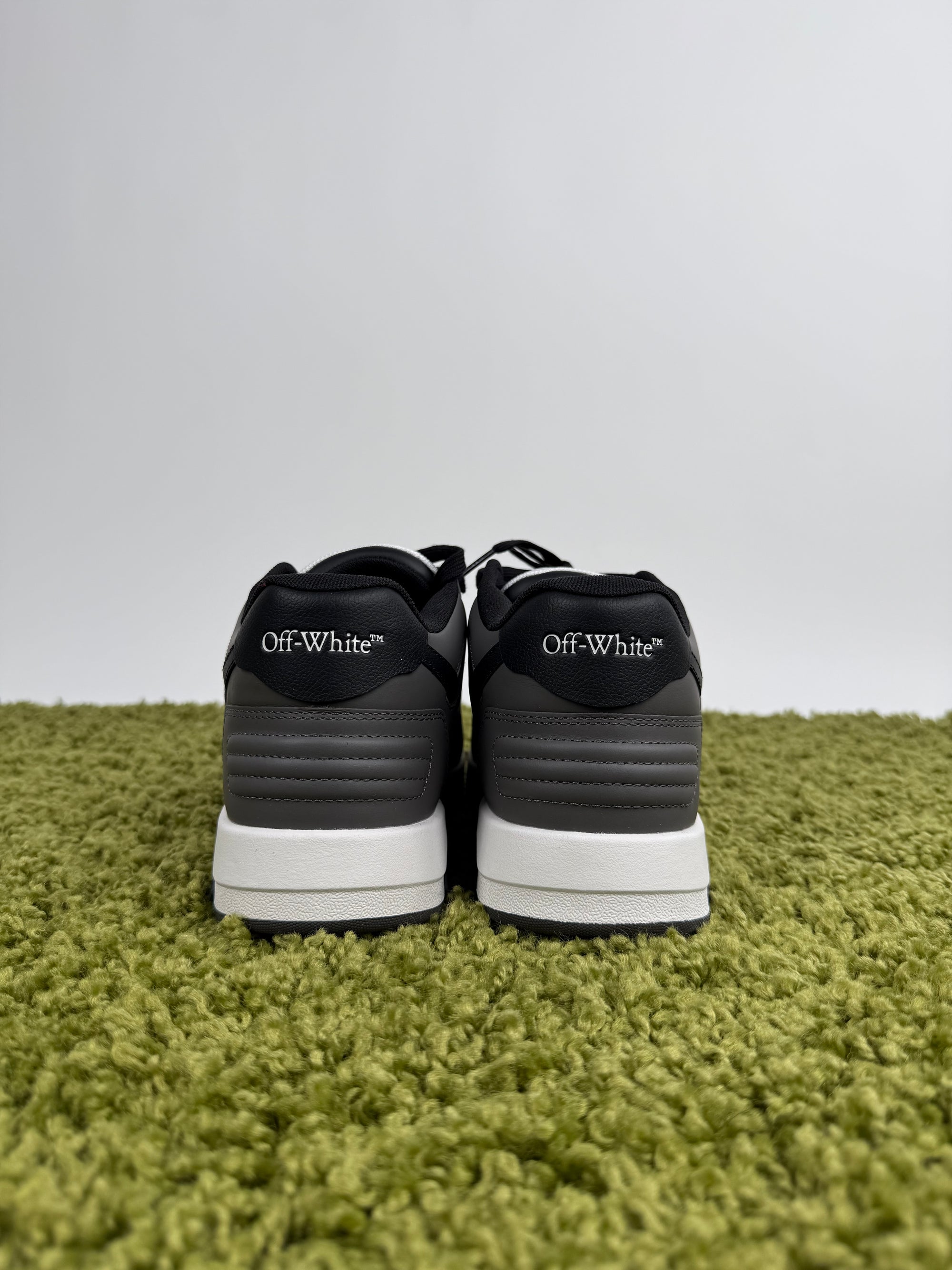 Off White Out Of Office 42