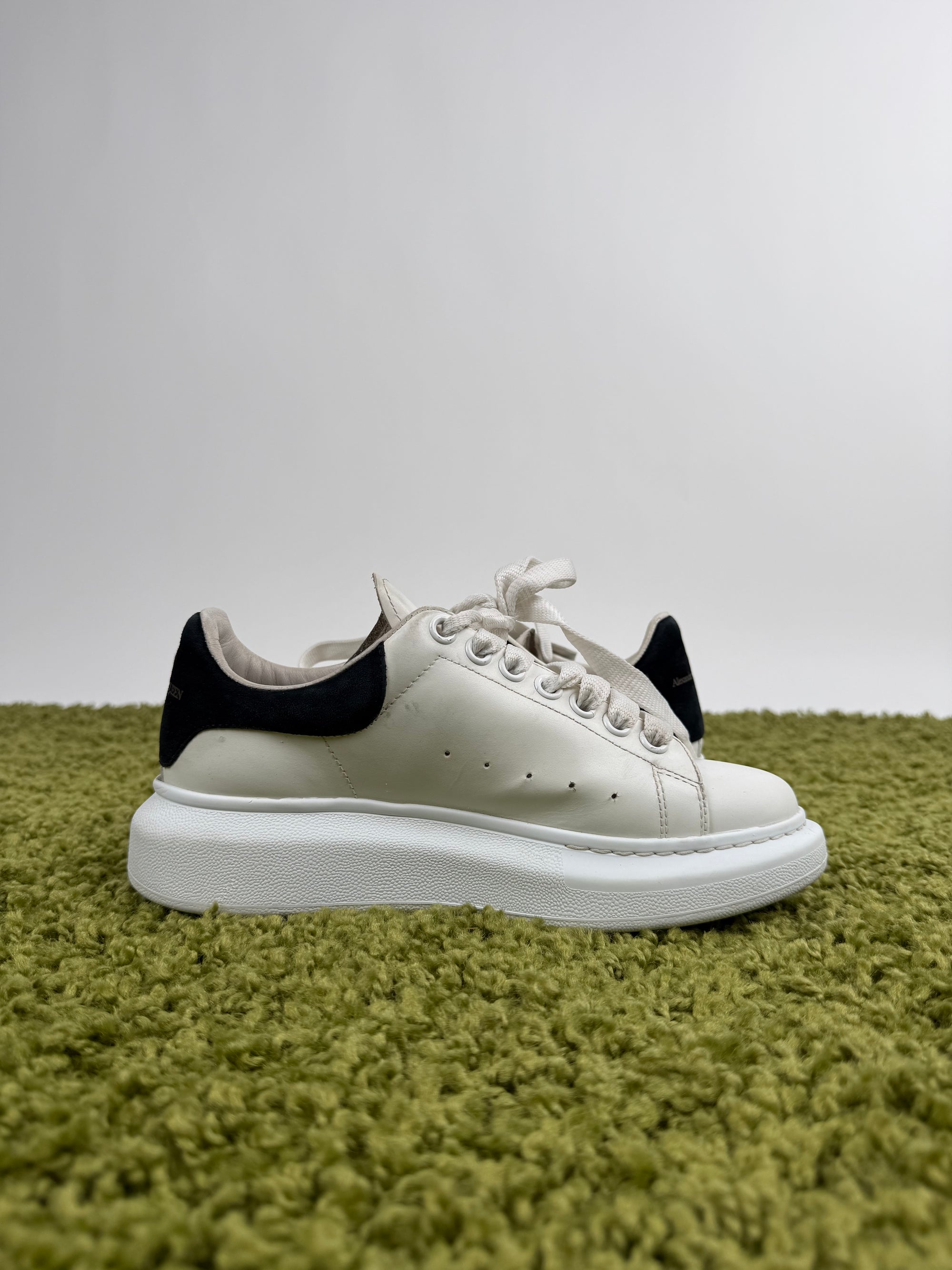 Alexander Mcqueen Sneaker 37
