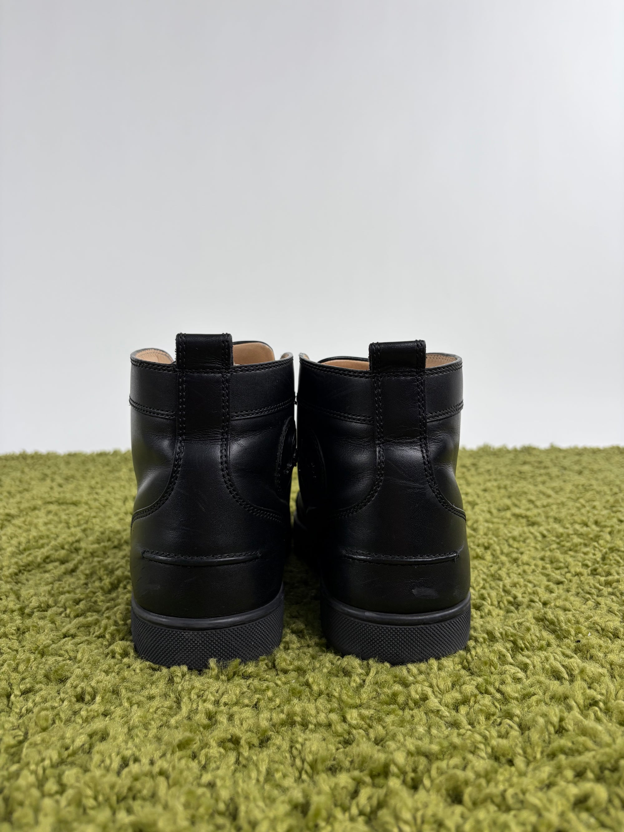 Louboutin alta Size 42 nera