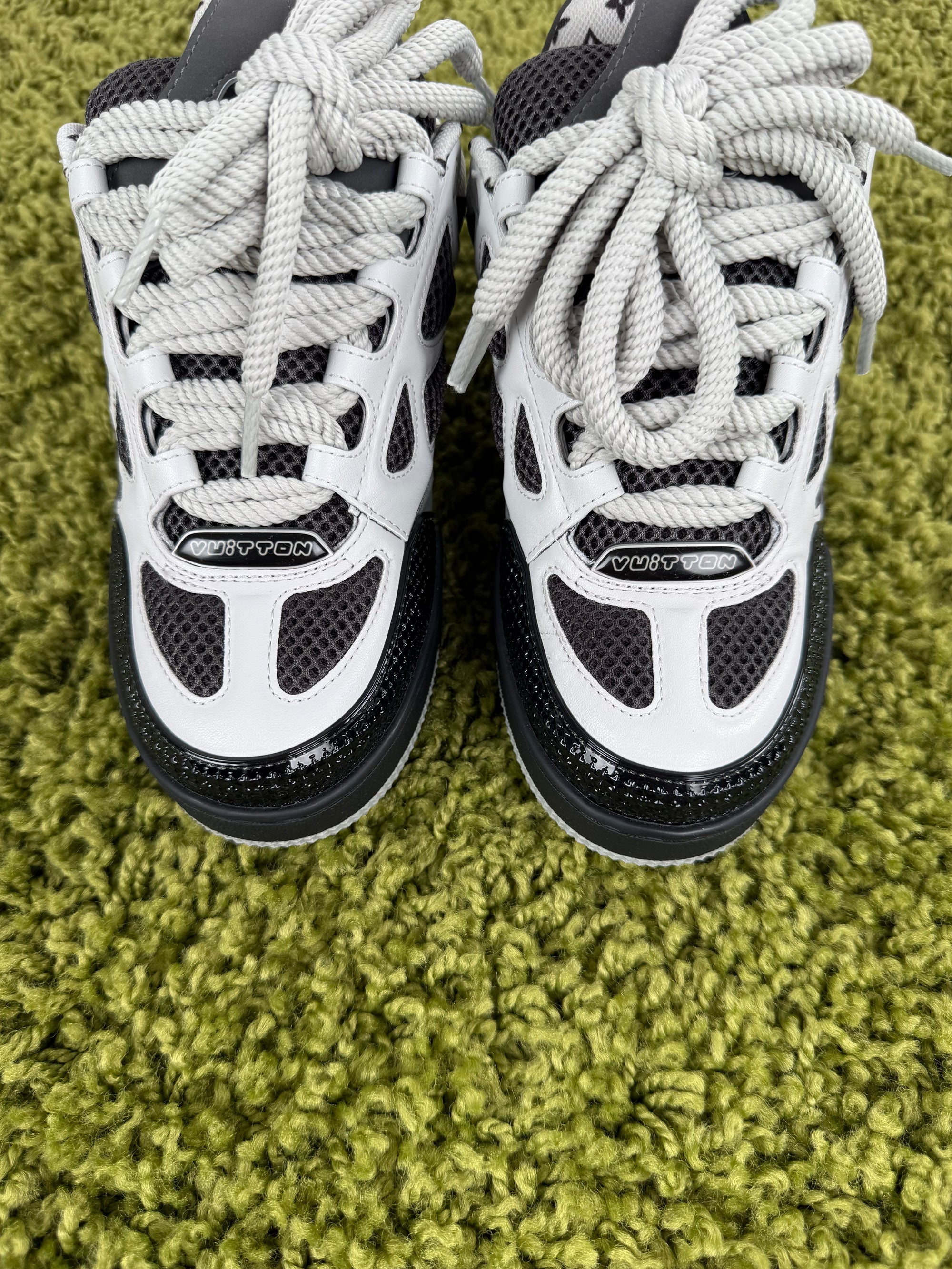 Louis Vuitton Skate Grigio Scuro 2