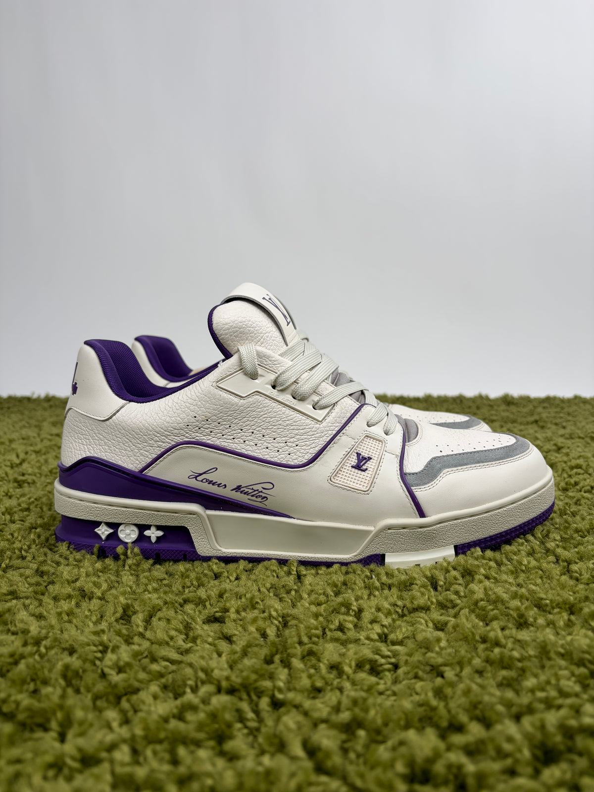 Louis Vuitton Trainer Viola 8.5
