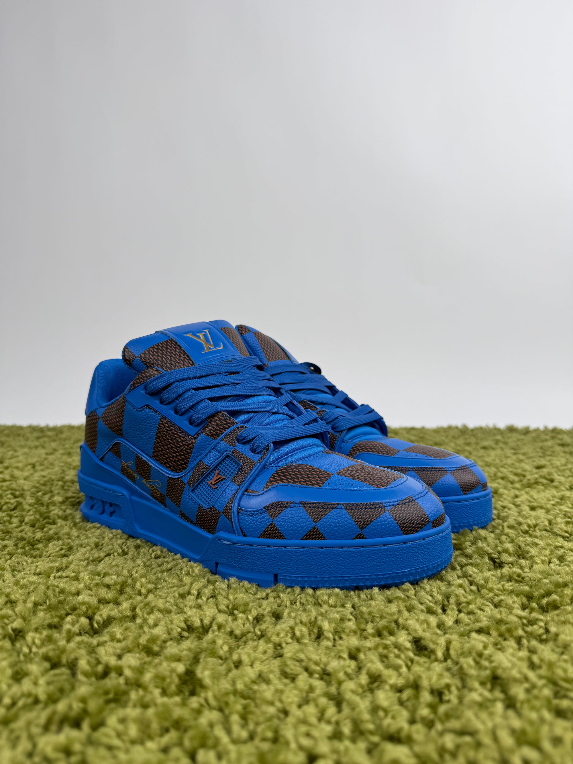Louis Vuitton Trainer 41 veste 42