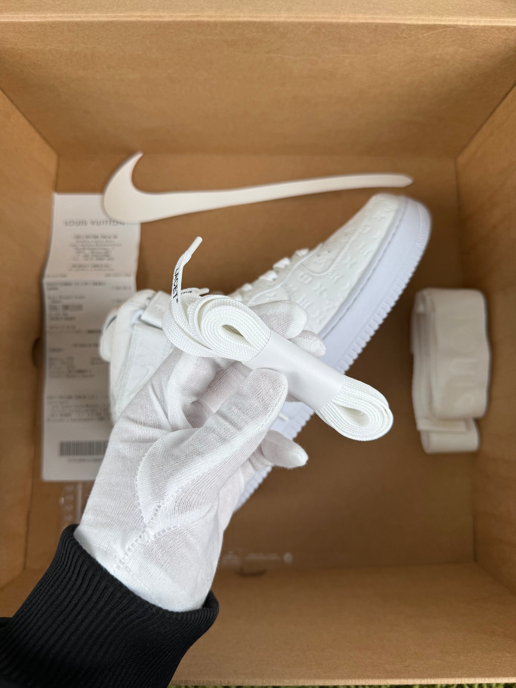 Louis Vuitton x Nike air force 1 High 42