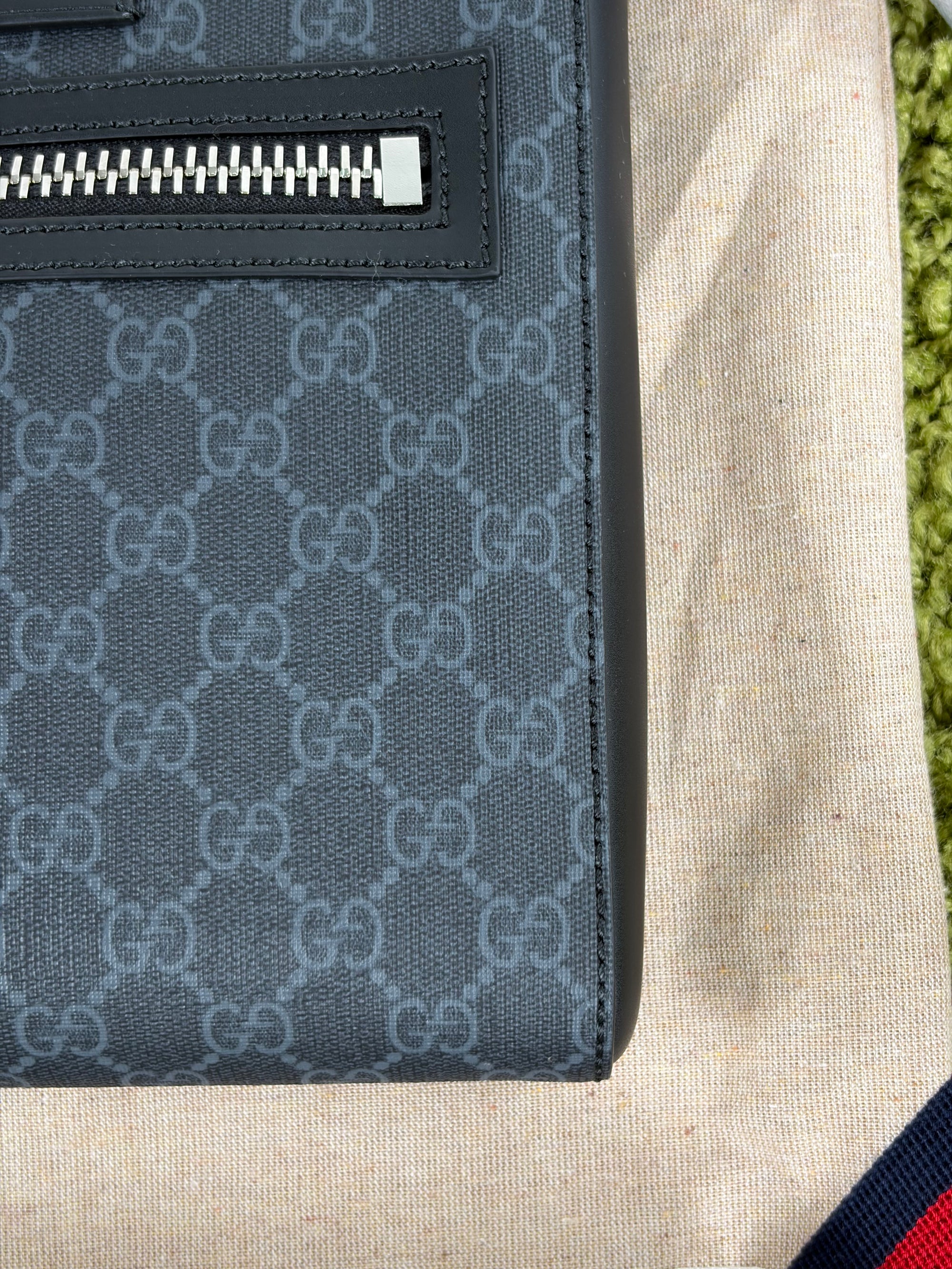 Borsello Gucci nero blu e rosso