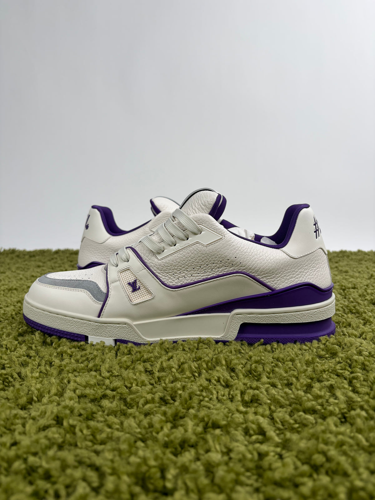 Louis Vuitton Trainer Viola 9