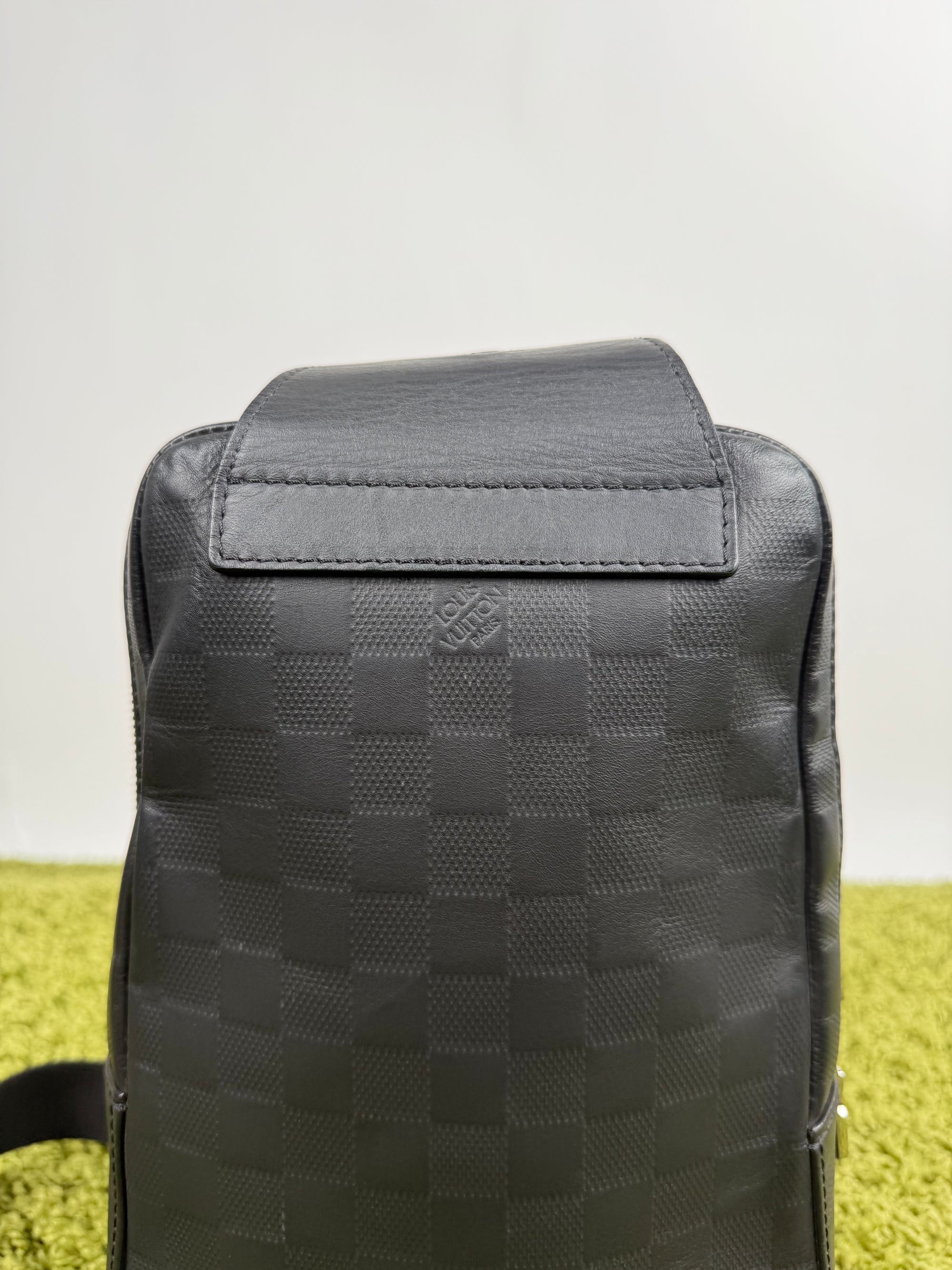 Borsa Avenue Sling Loui Vuitton