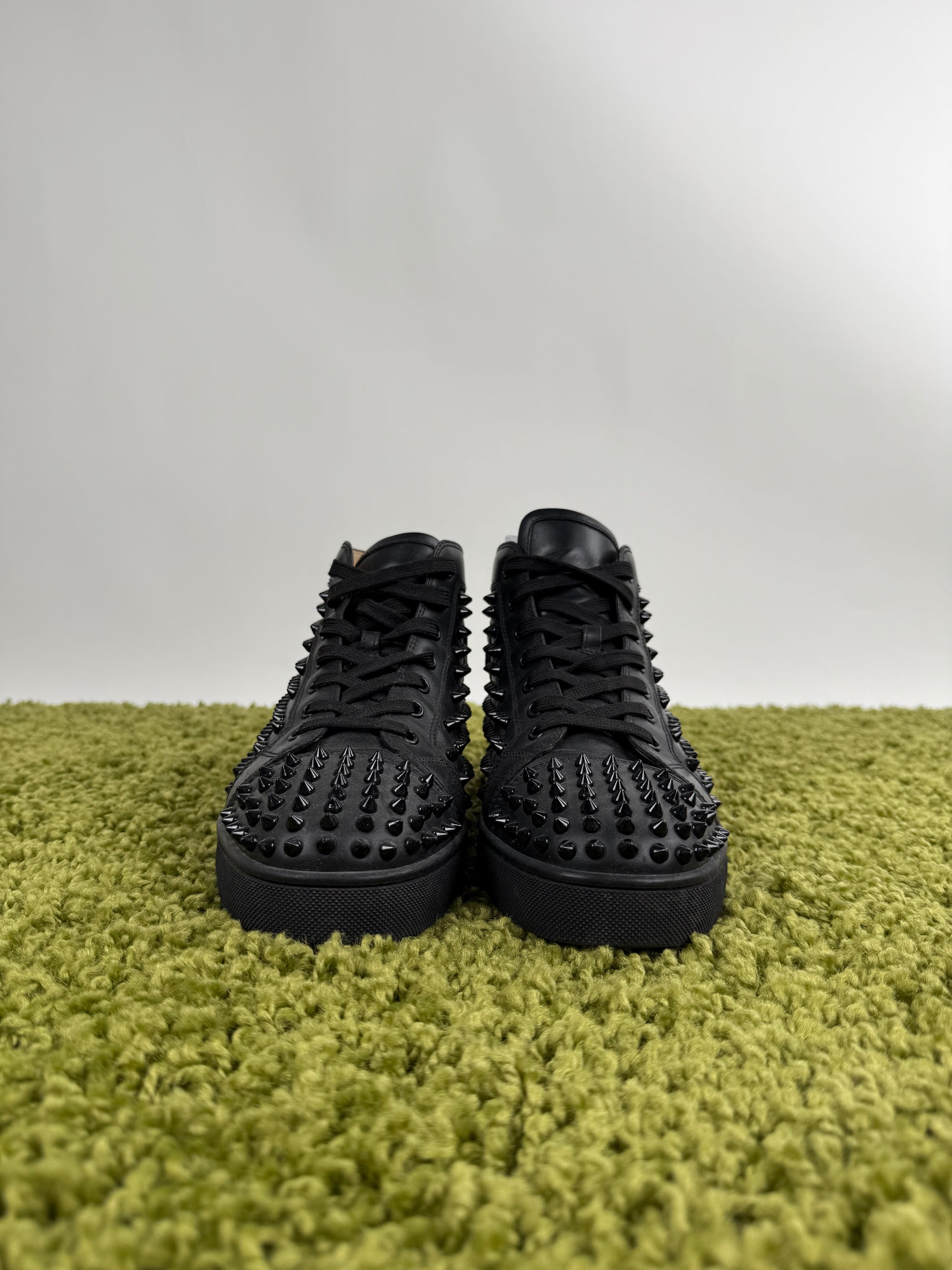Christian Louboutin Spikes 42
