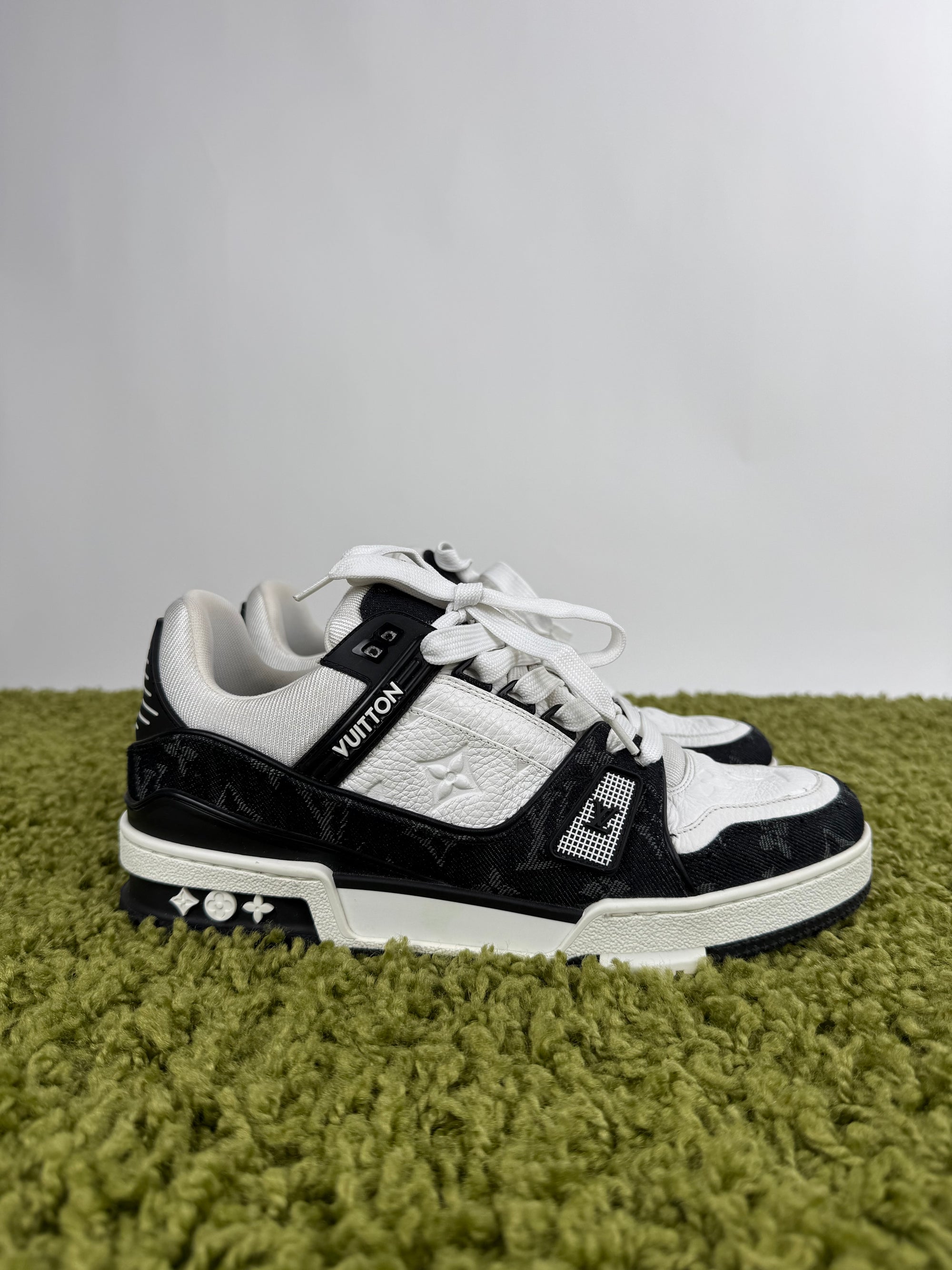 Louis Vuitton Trainer in denim Nere 6