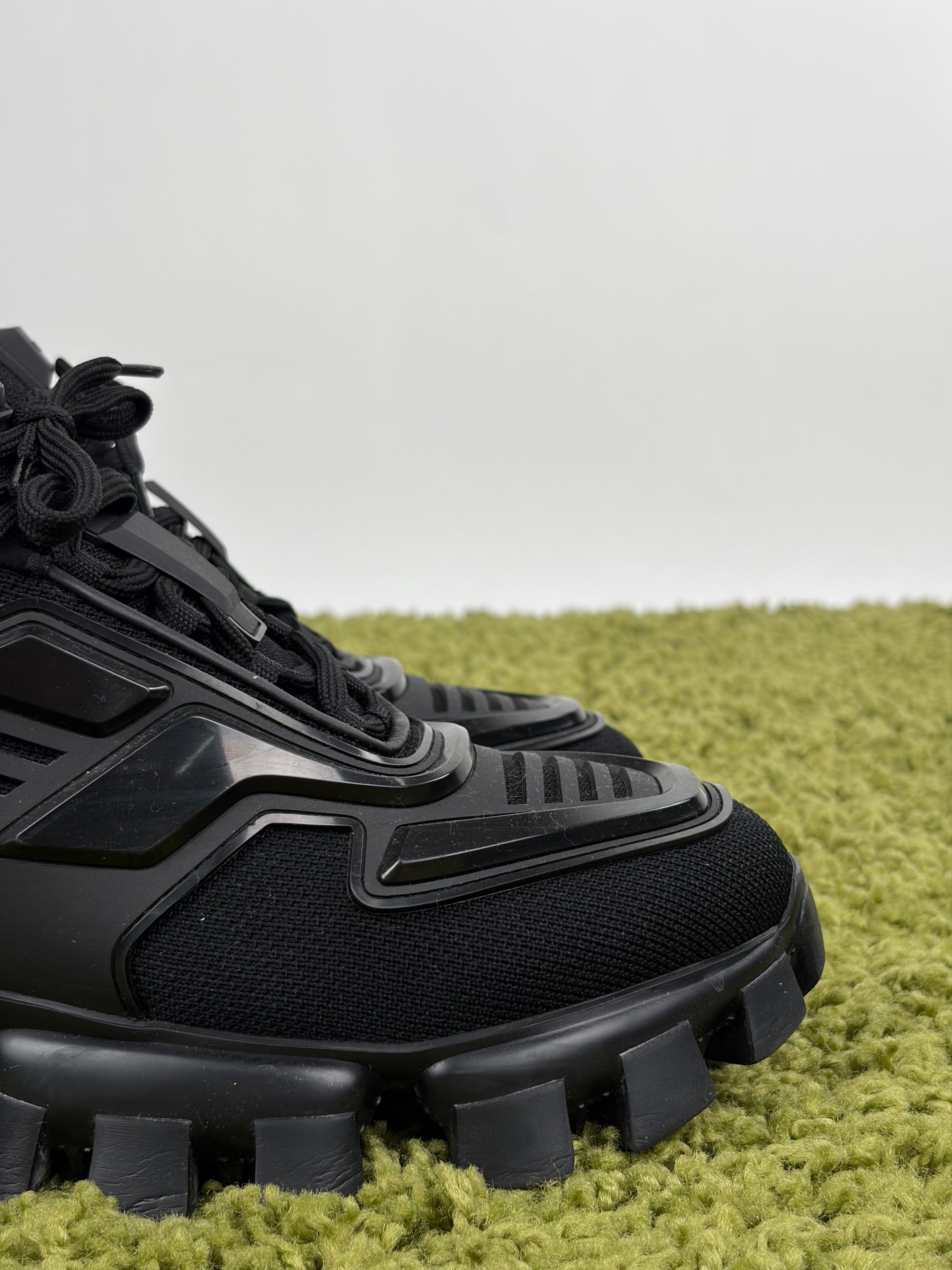 Prada Thunder Size 5=39 nere