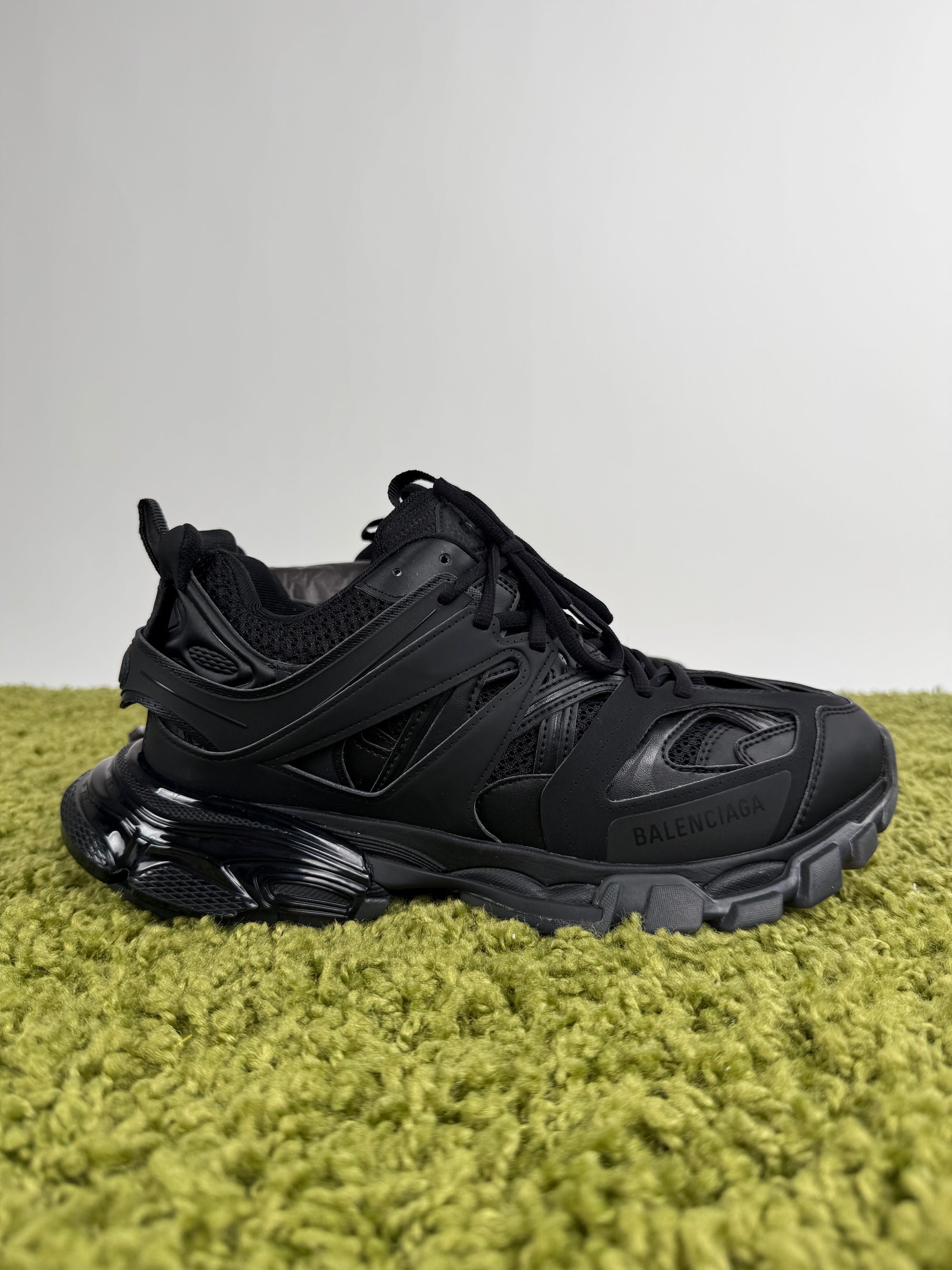 Balenciaga Track Nera 42