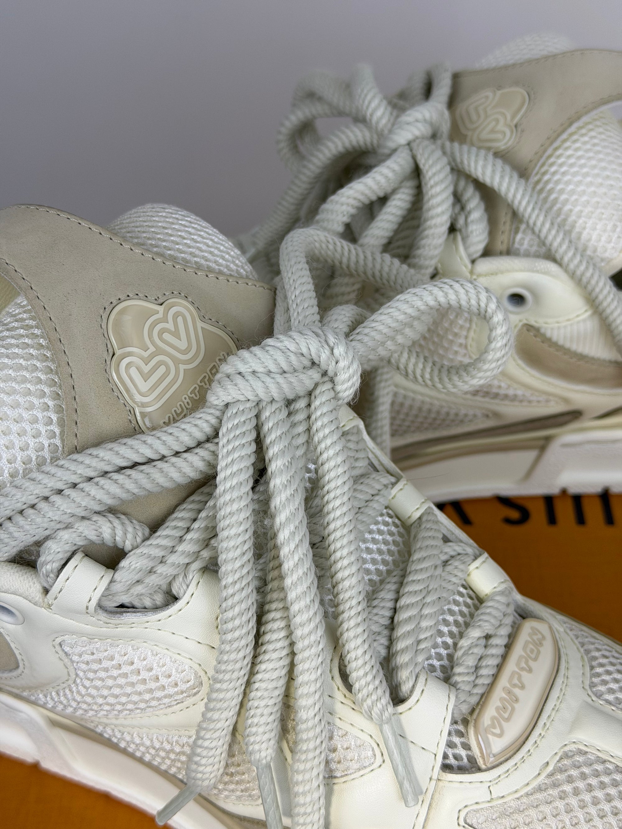 Louis Vuitton skate 8.5