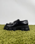 Mocassino Prada in pelle nera 9=43