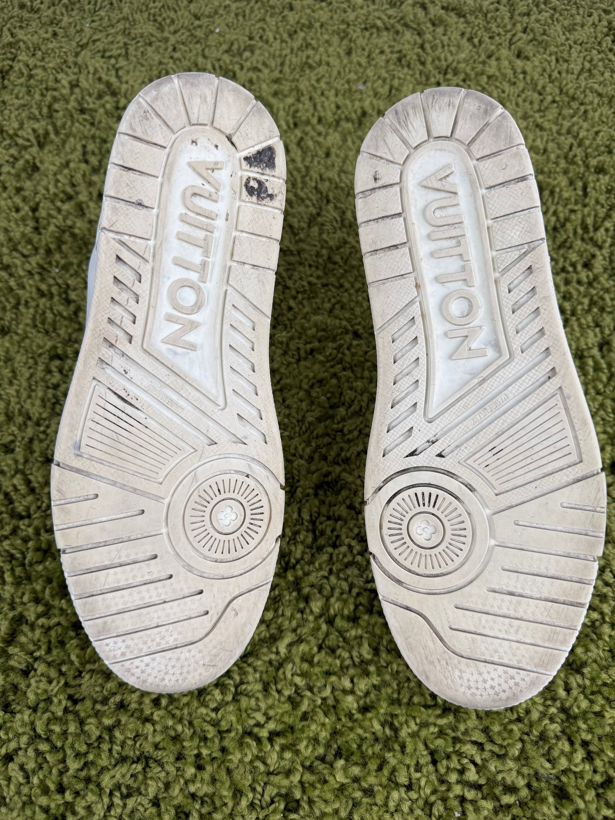Louis Vuitton Trainer 7.5