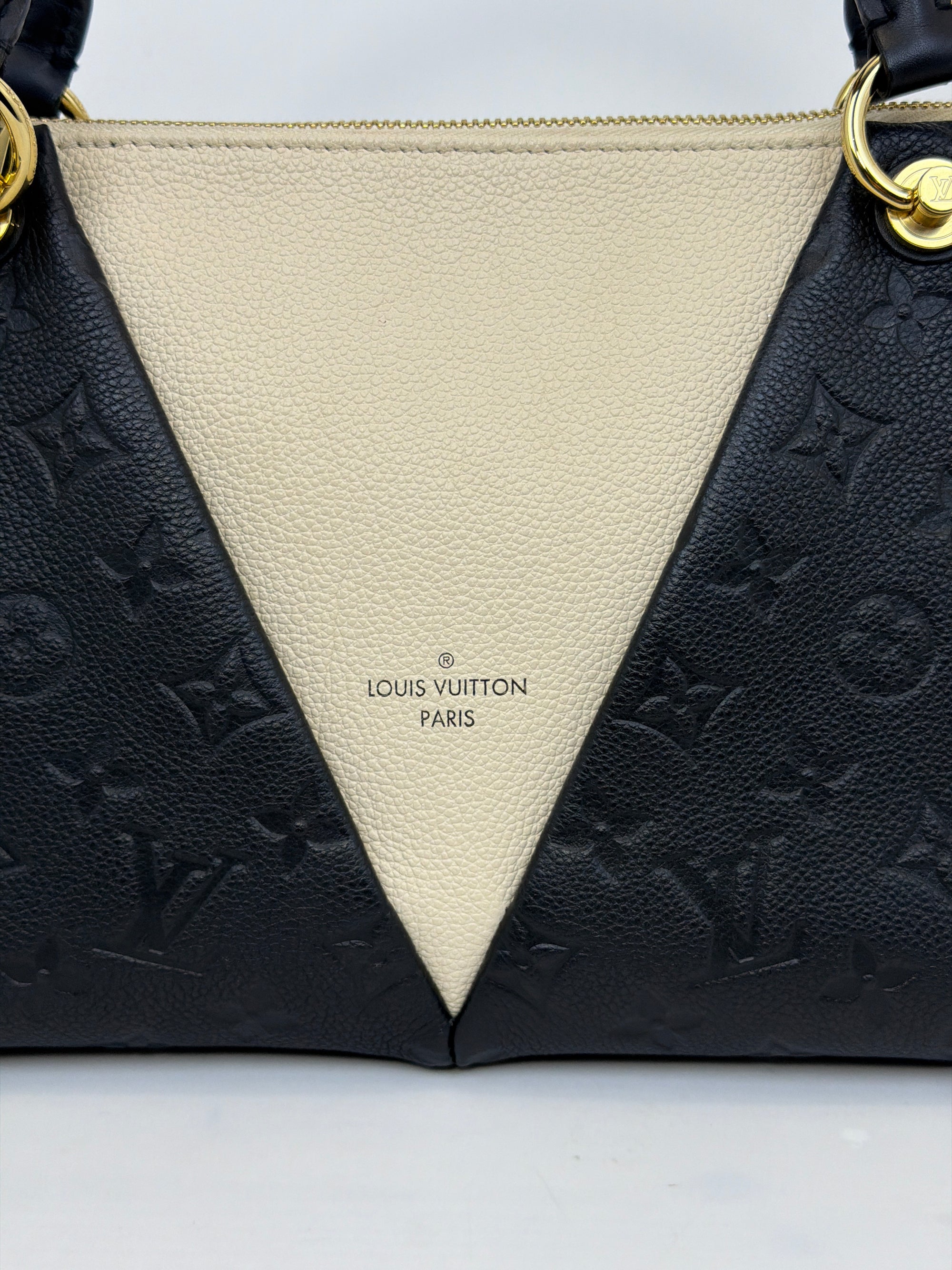 Borsa Louis Vuitton V tote BB nera panna e oro