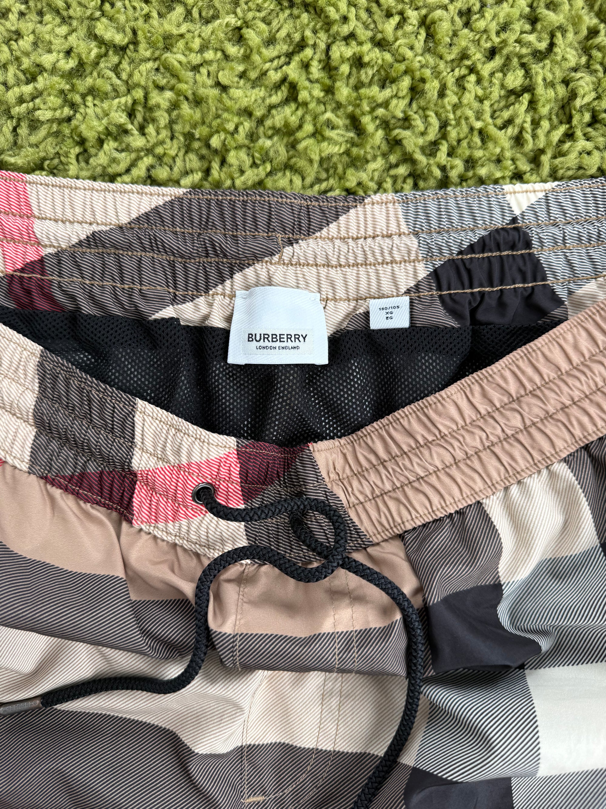 Costume Burberry Marrone XL