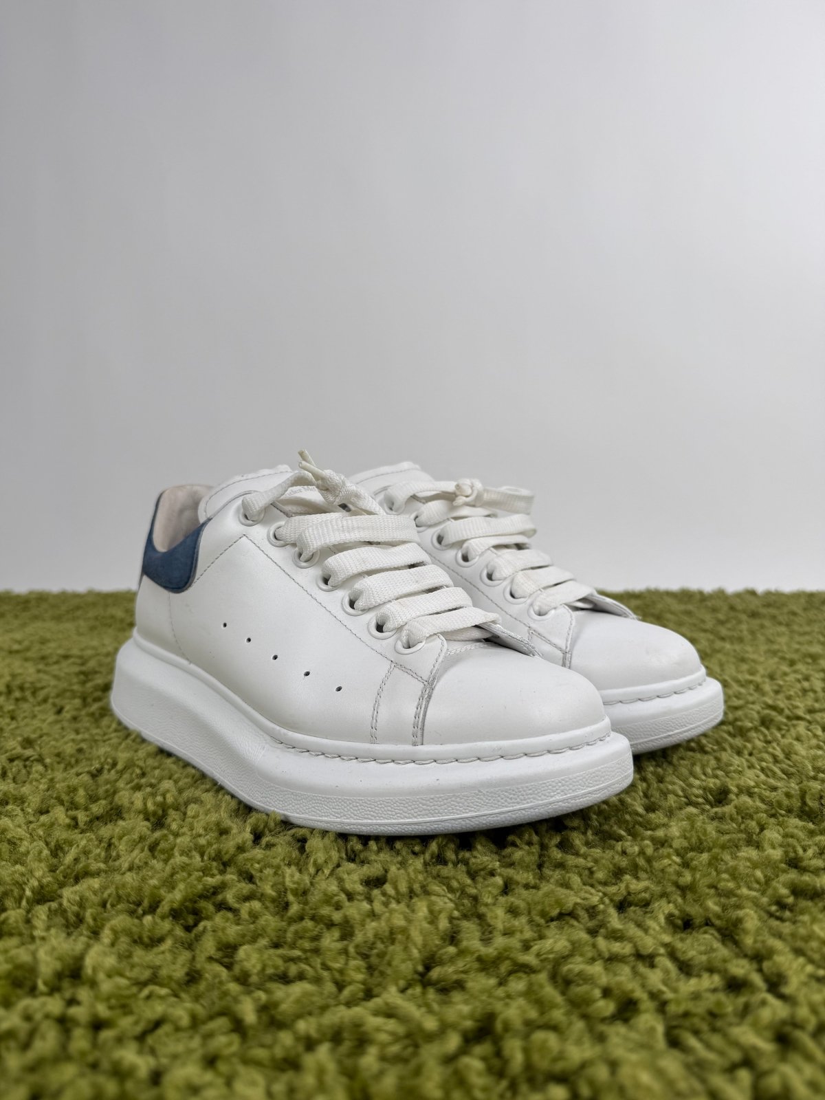 Alexander Mcqueen Sneaker Bianca 39.5 - Second Hand Di Fiore