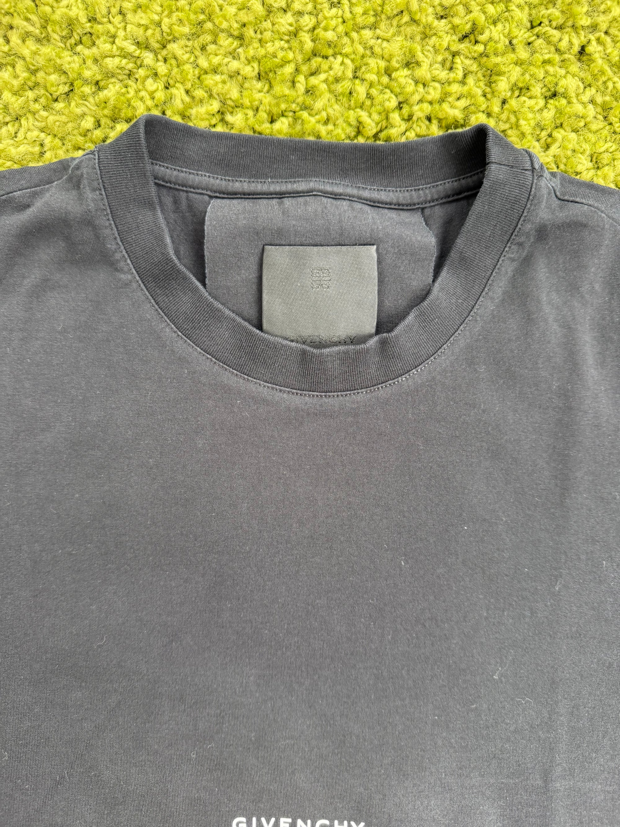 T-Shirt Givenchy Nera S