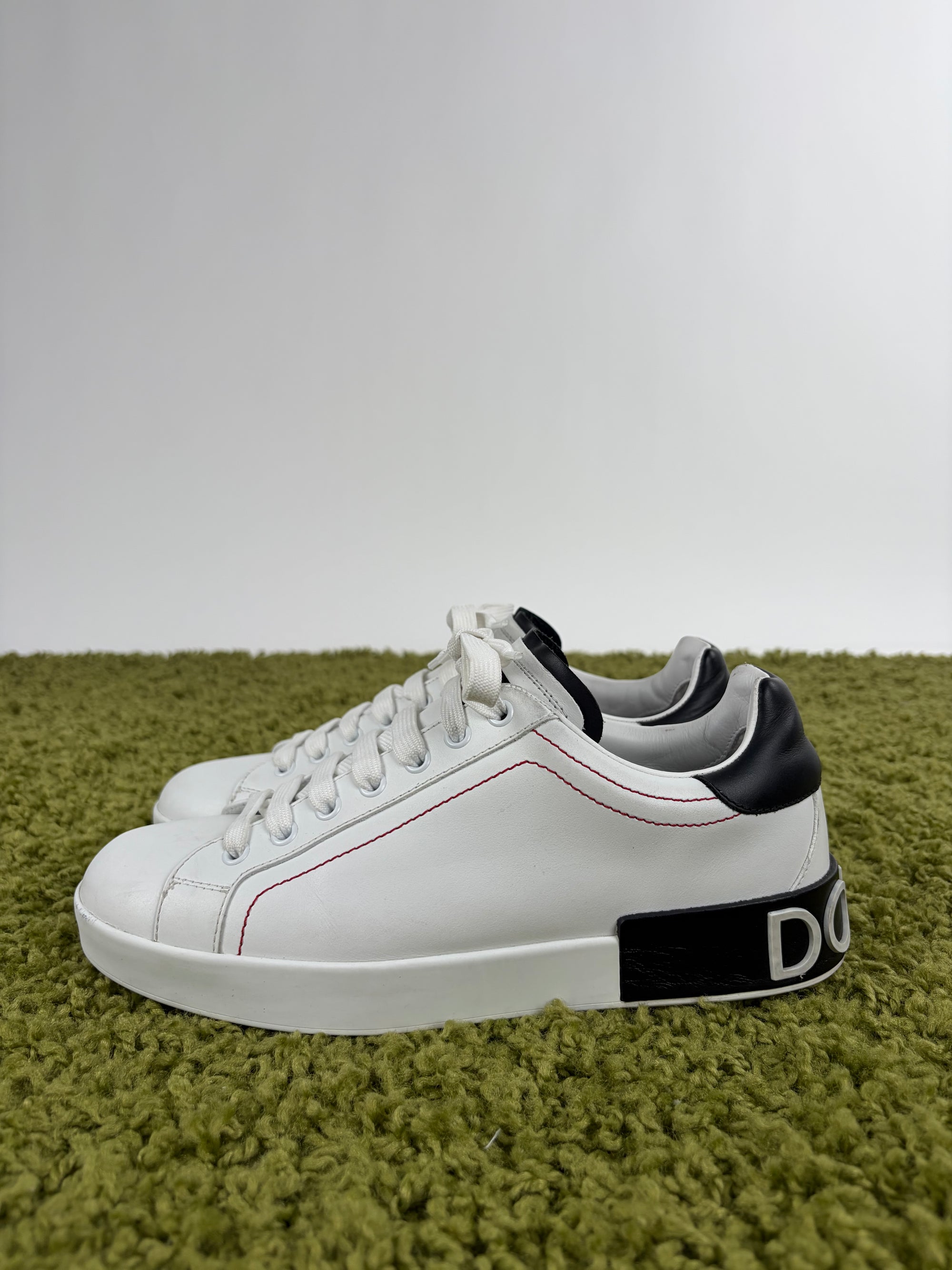 Dolce e gabbana Size 6.5=40.5 bianche e nere