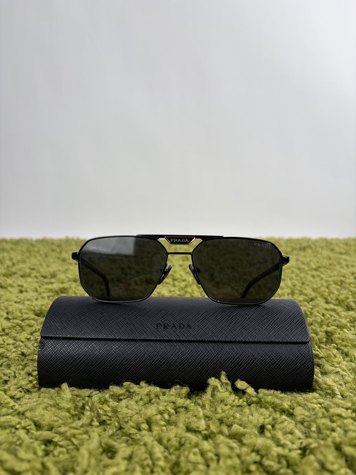 Occhiali da sole Prada PR  Nero