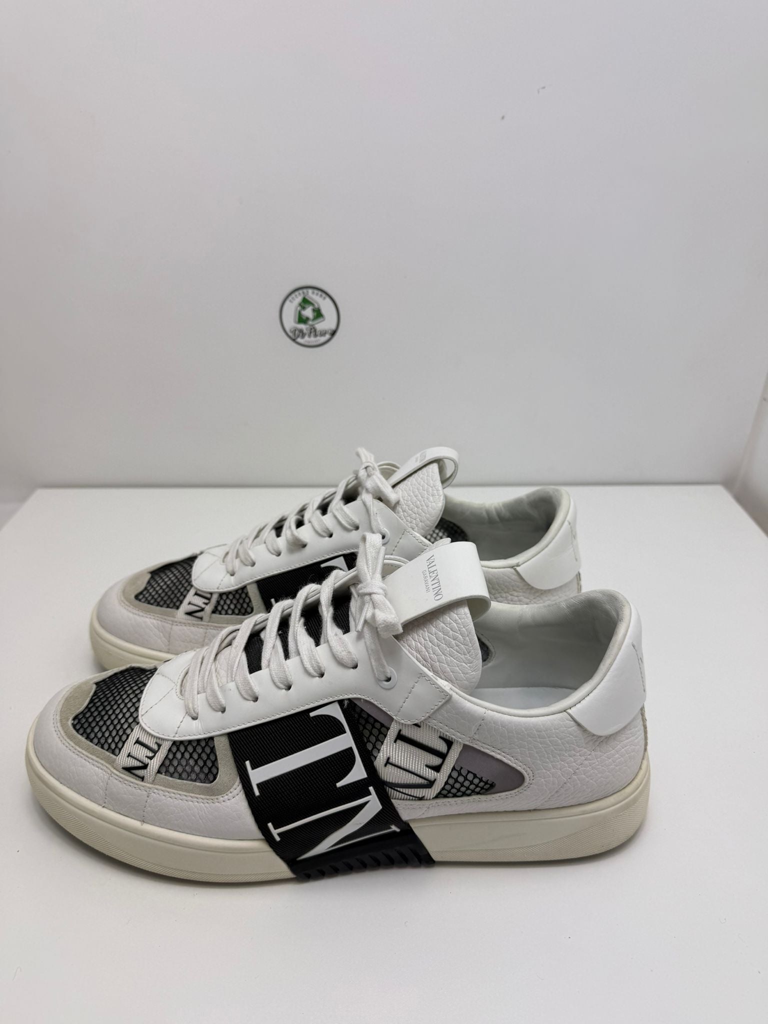 Valentino Size 44 Bianca e nera