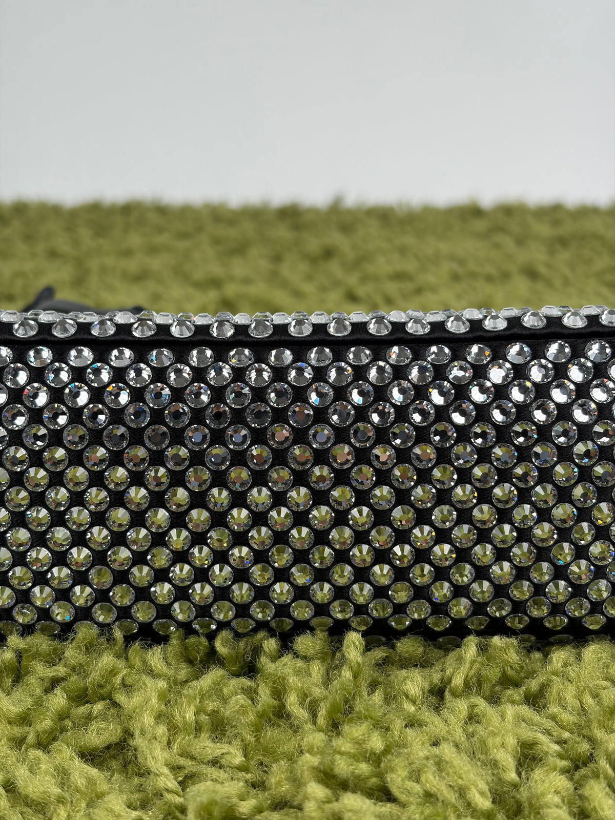 Borsa Prada Re Edition Nera con Cristalli