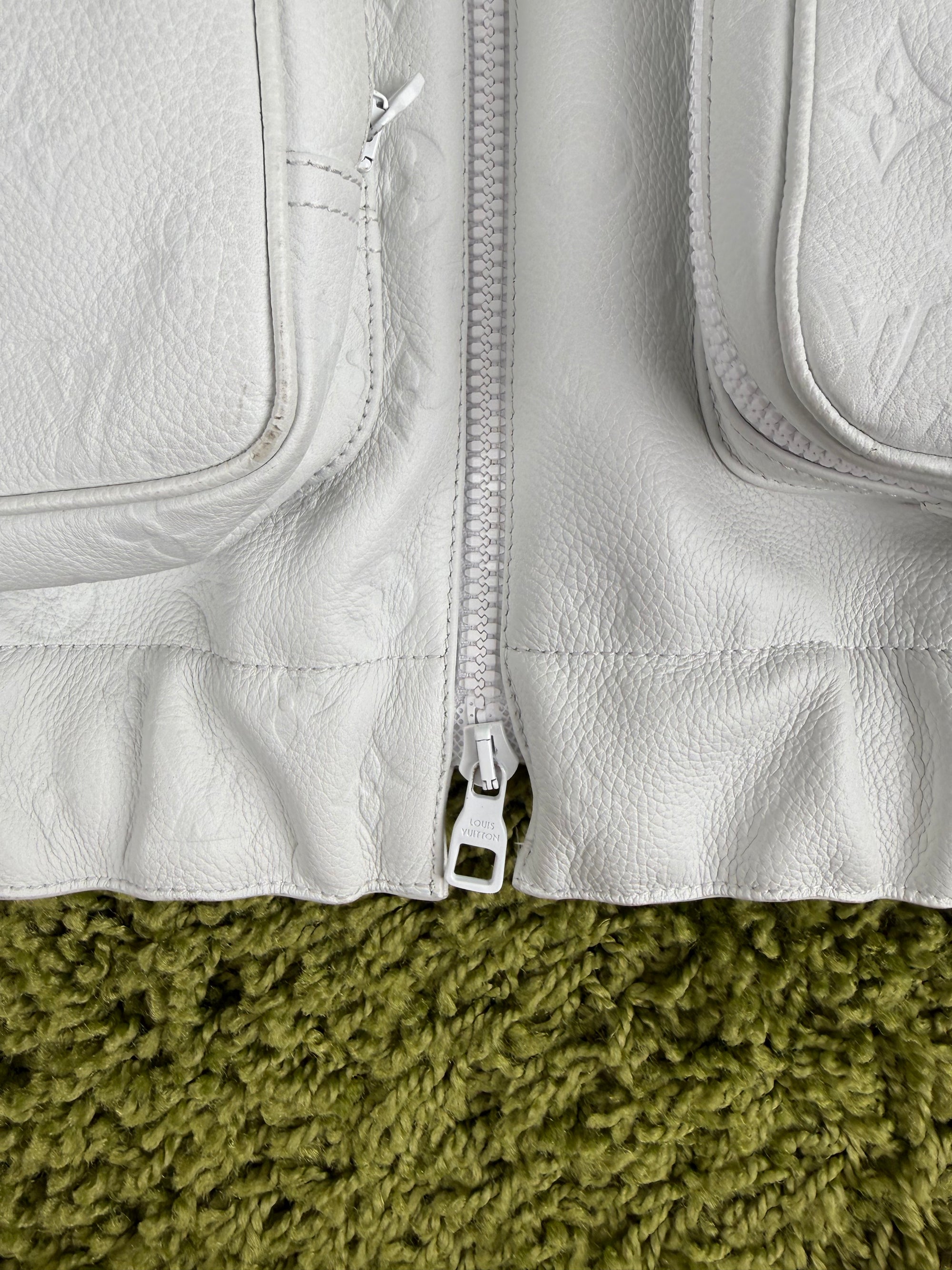 Gilet Louis Vuitton X Virgil Abloh in pelle Monogram Bianco 54