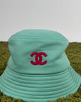 Cappello Chanel verde acqua