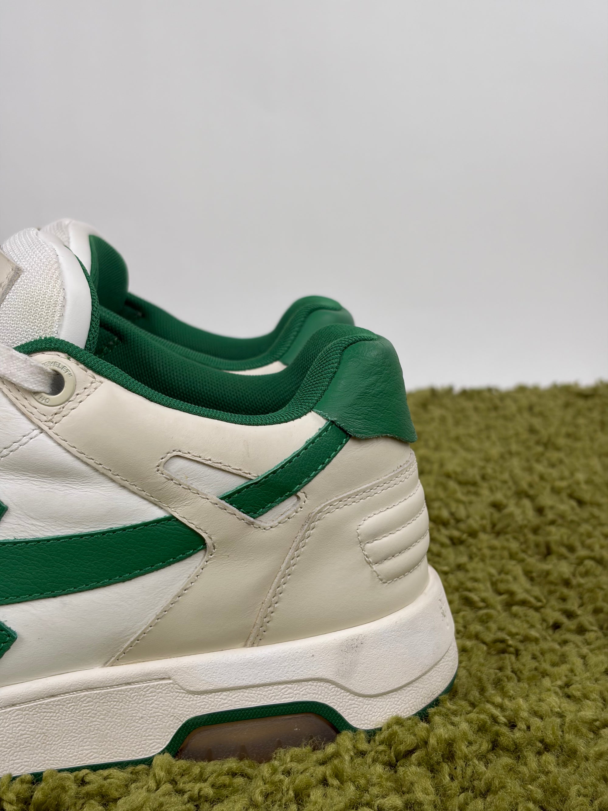 Off white Size 43 bianche e verdi