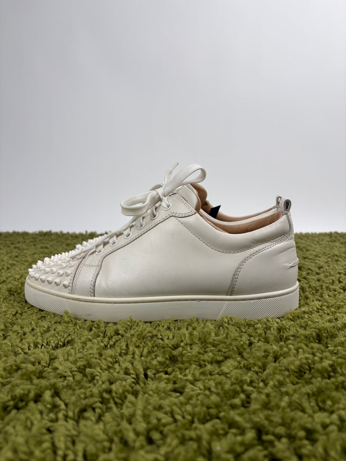 Christian Louboutin Spikes Low Bianca 41
