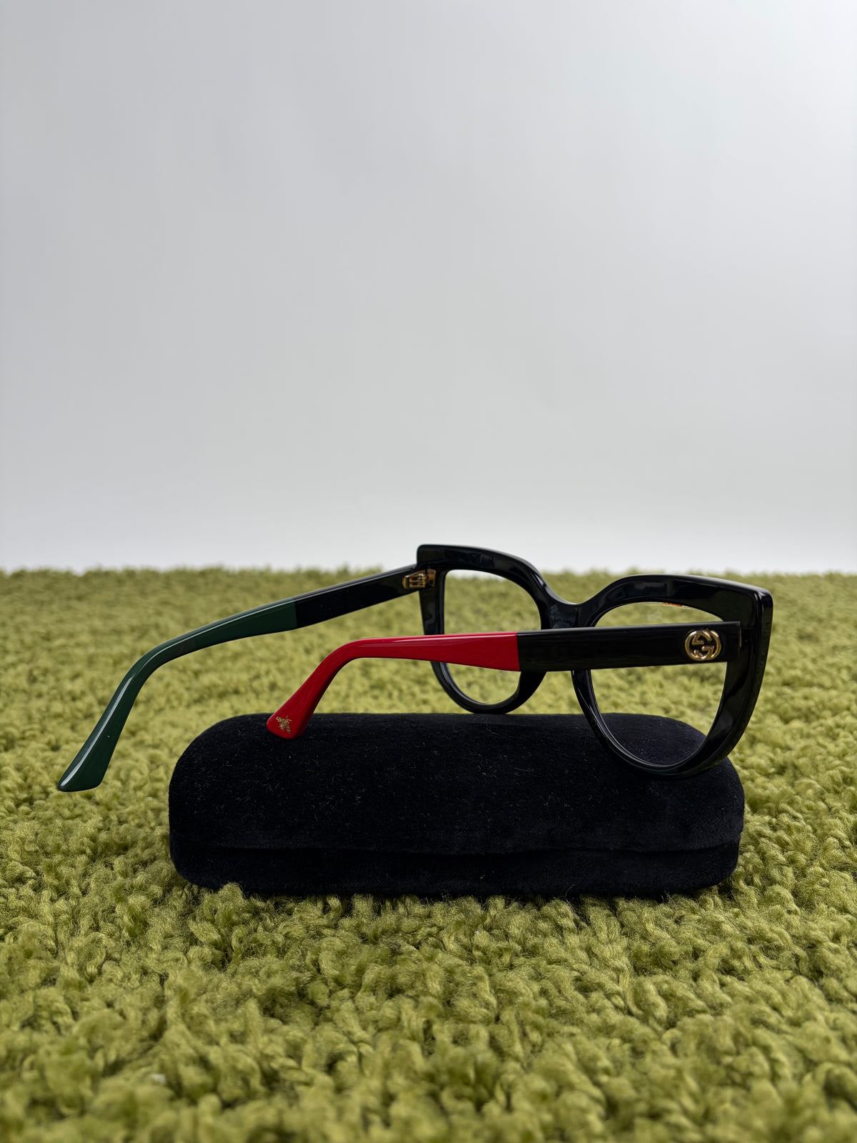 Occhiali Gucci Con montatura a farfalla in acetato nera Multicolor