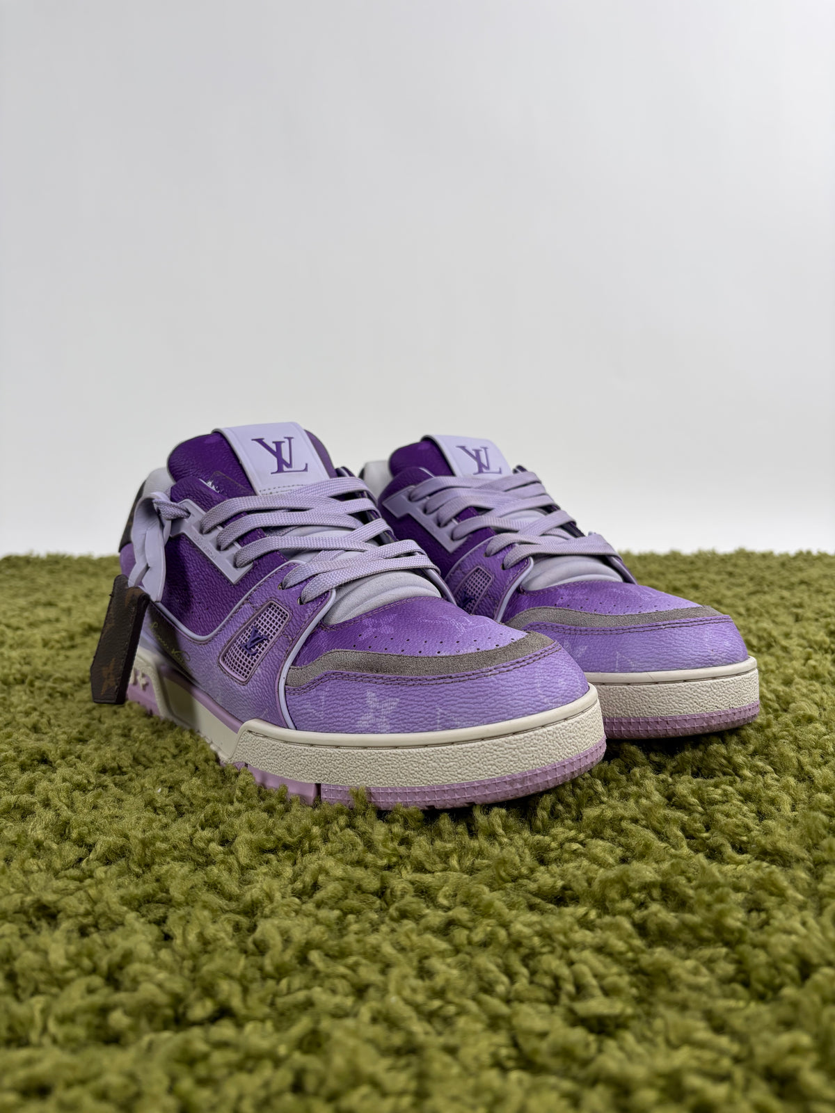 Louis Vuitton Trainer Viola 7.5