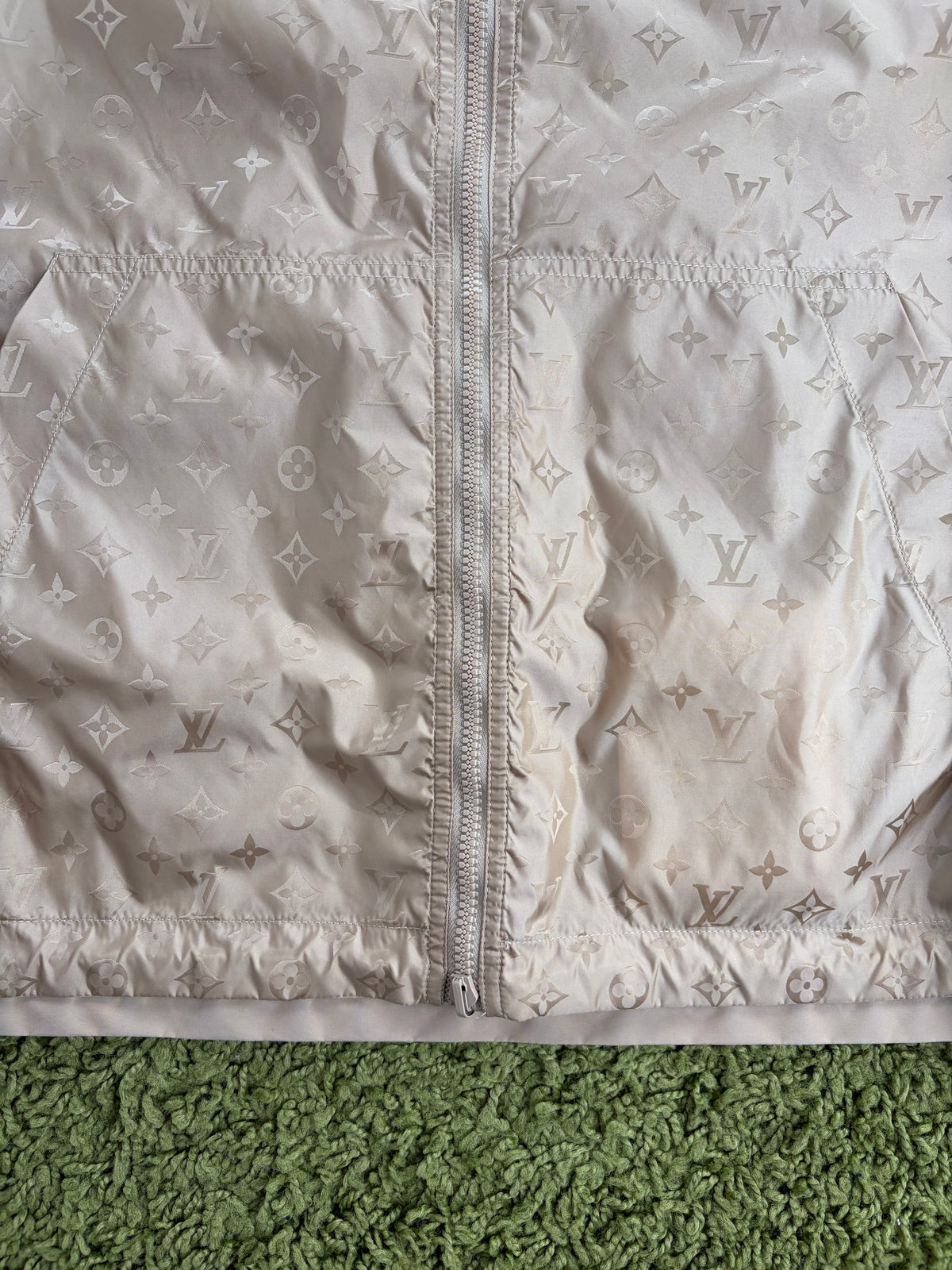 Giacca a vento Louis Vuitton Reversibile Monogram Oro 52