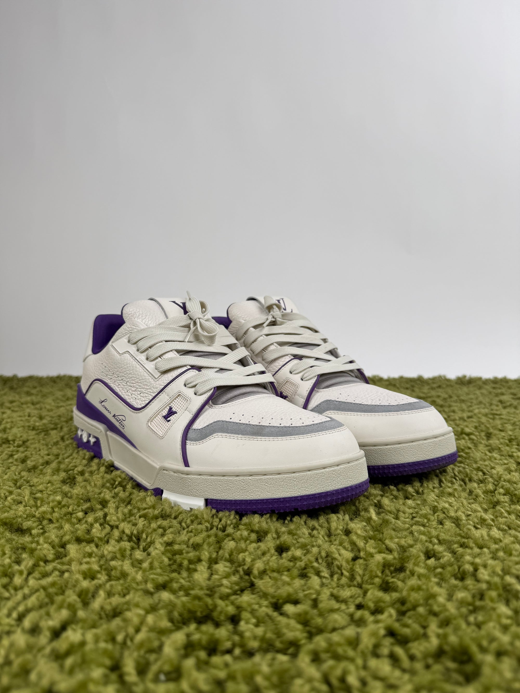Louis Vuitton Trainer viola 8.5