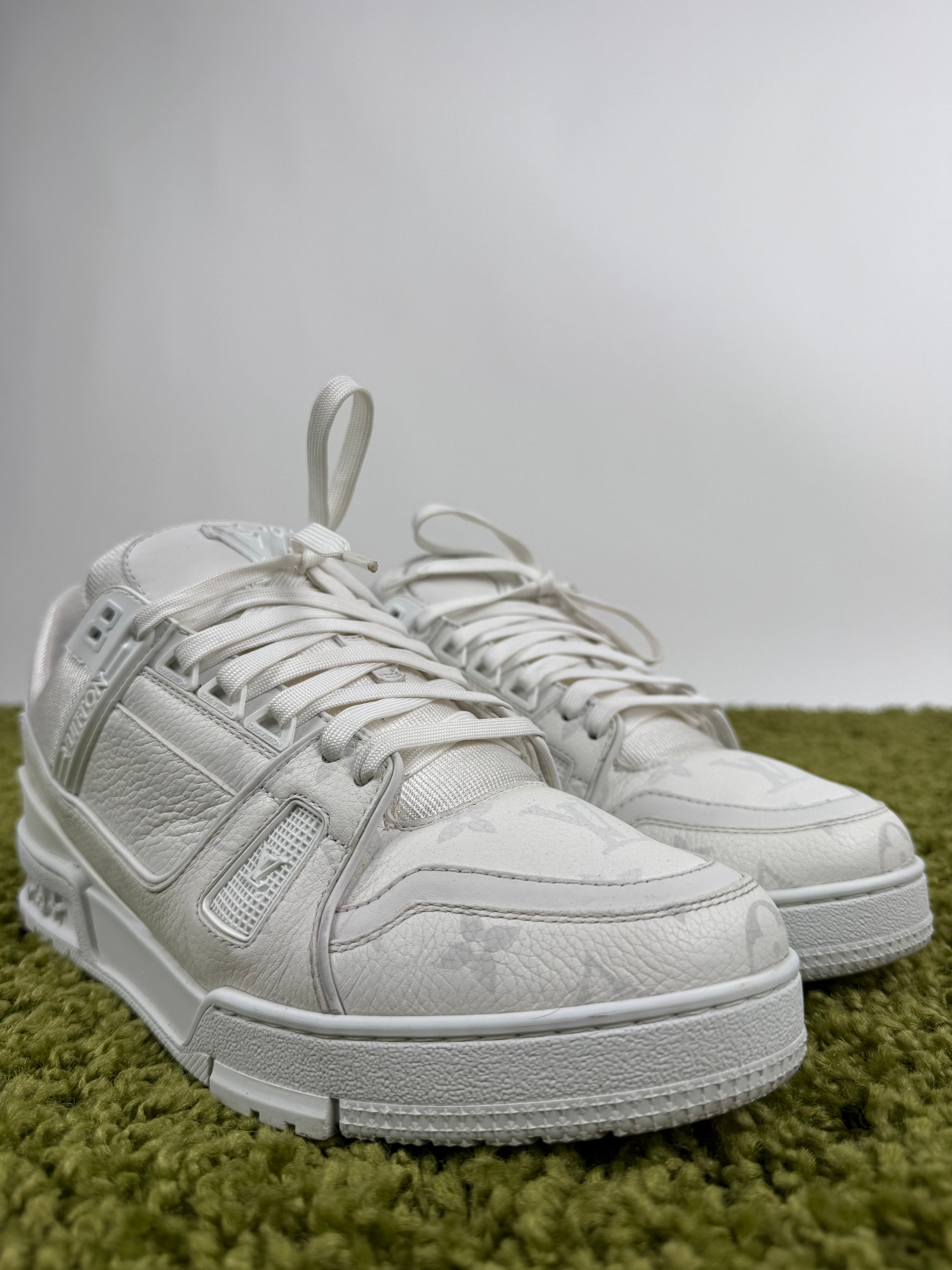 Louis Vuitton Trainer 41 veste 42