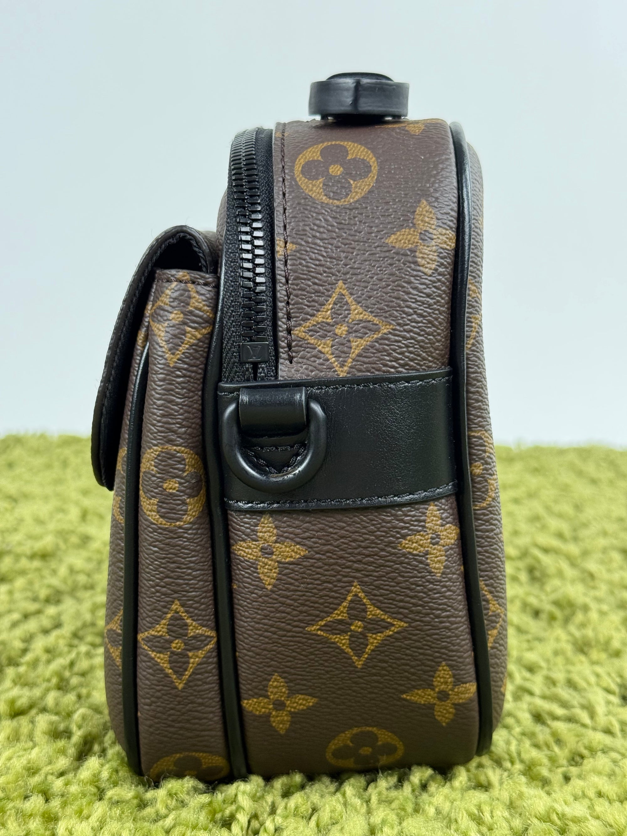 Borsa Messenger S Lock Louis Vuitton Marrone