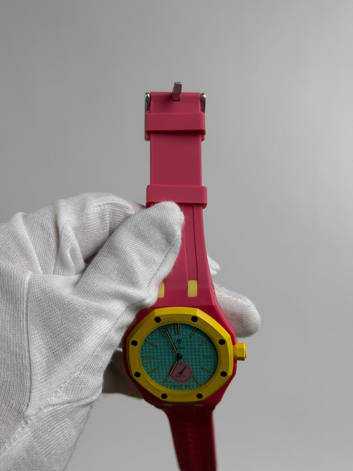 Audemars Piguet x Swatch della collezione Bioceramic Royal Pop