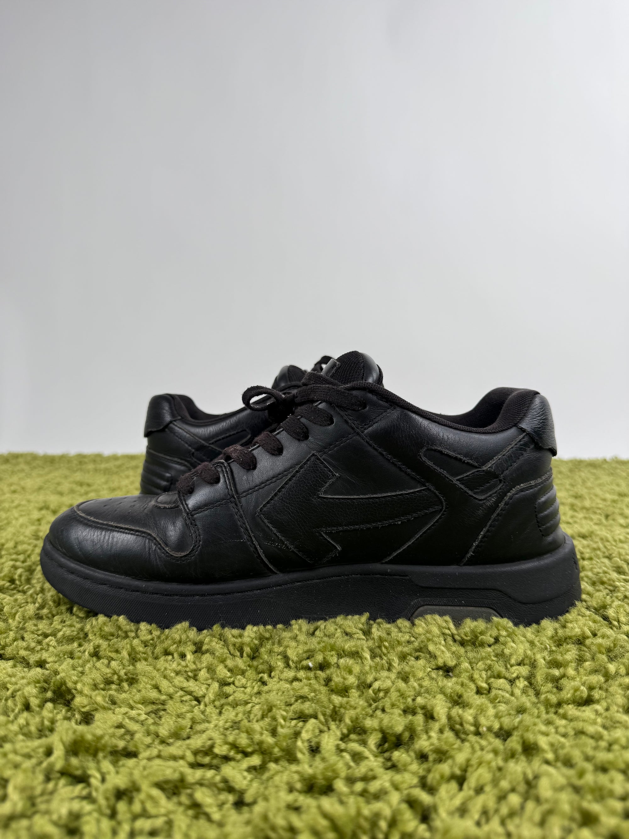 Off White “For Walking” Nera 42