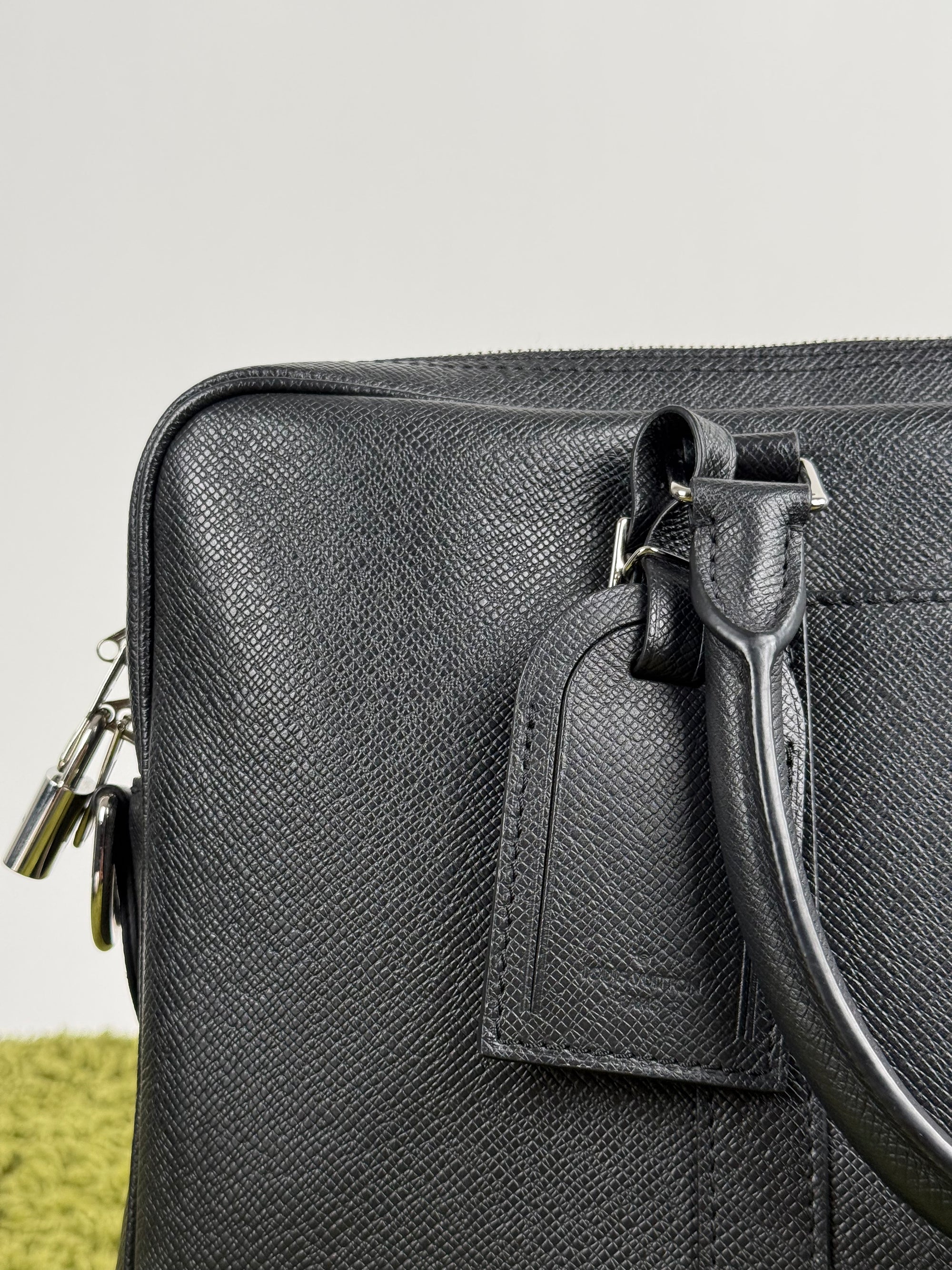 Portadocumenti Voyage Louis Vuitton Grigio