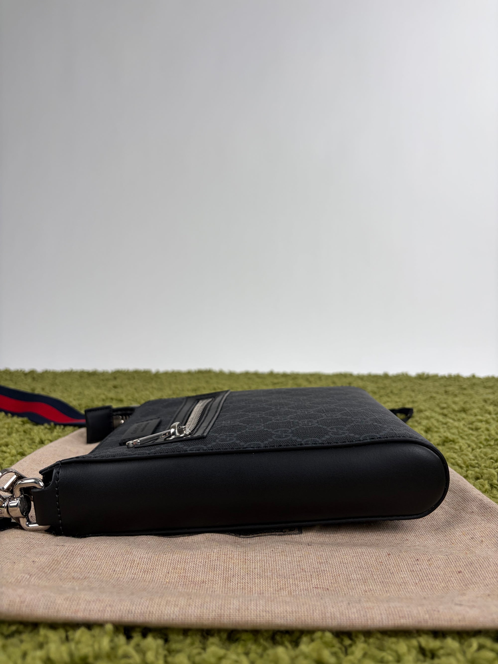 Borsello Gucci nero blu e rosso